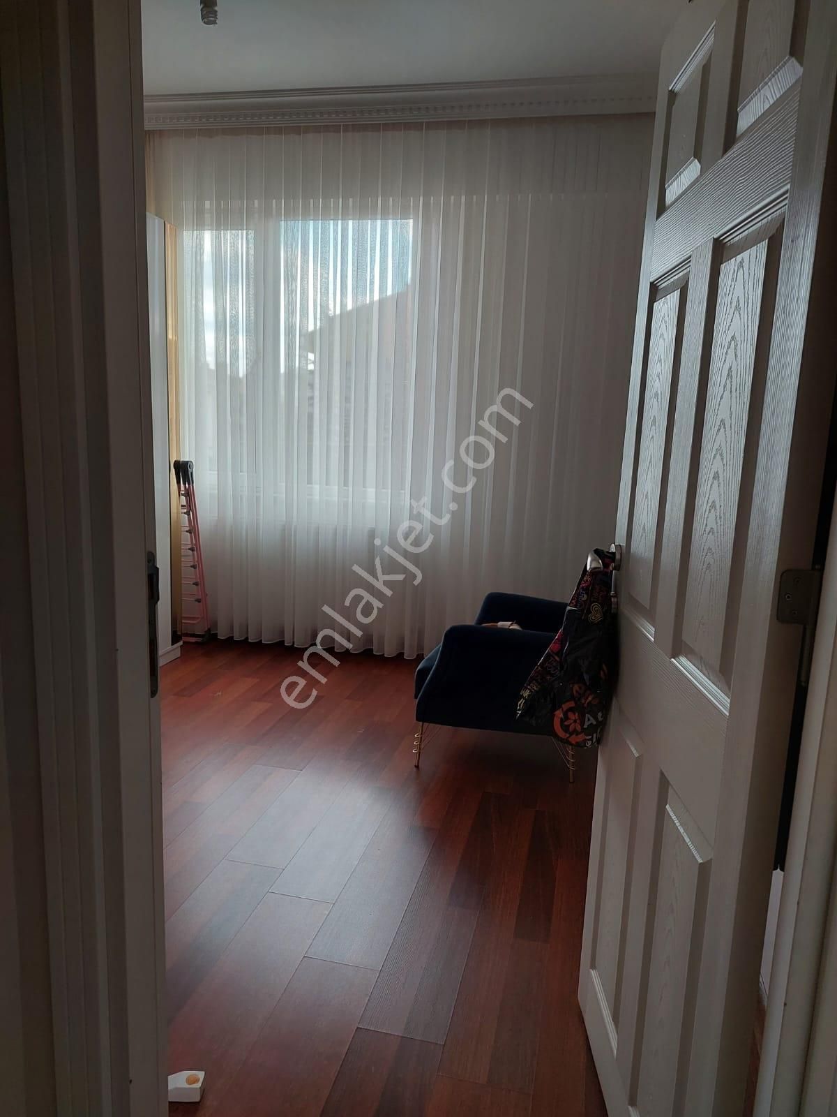 Bosna Hersek Mh Bakyapı Yanı Bosna Park Sitesinde 3+1 İçerisi Full Yapılı Kiralık Daire - Görsel 4