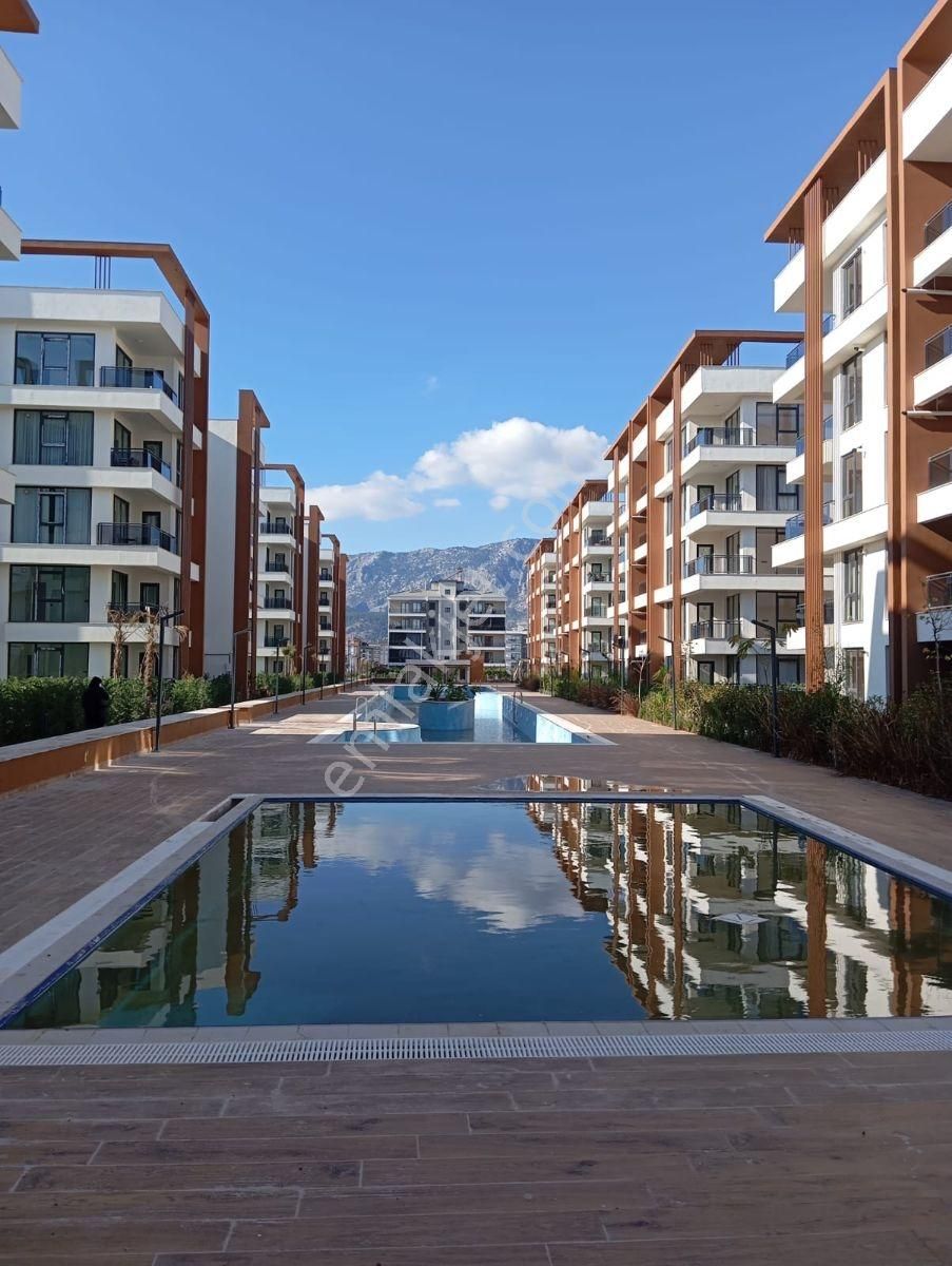 Döşemealtı Rengin Antalya Green Life Ta 1+1 Kiralık Daire