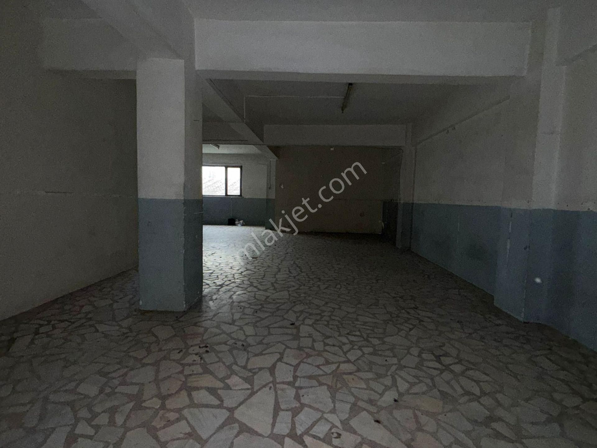 Güneşli 15 Temmuz Mahallesi Kiralık Atölye & Kesimhane 300 M2 - Görsel 31