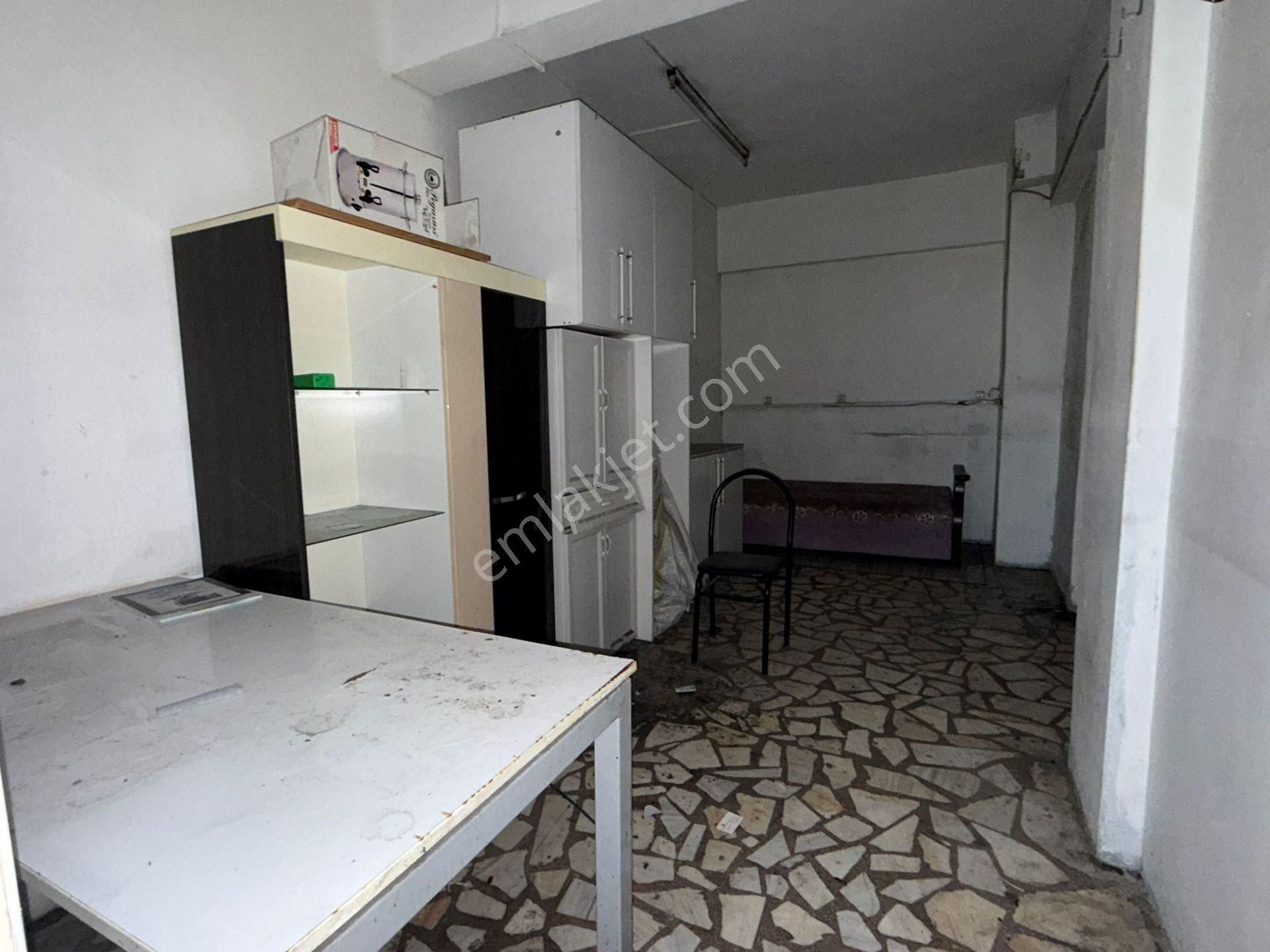 Güneşli 15 Temmuz Mahallesi Kiralık Atölye & Kesimhane 300 M2 - Görsel 17
