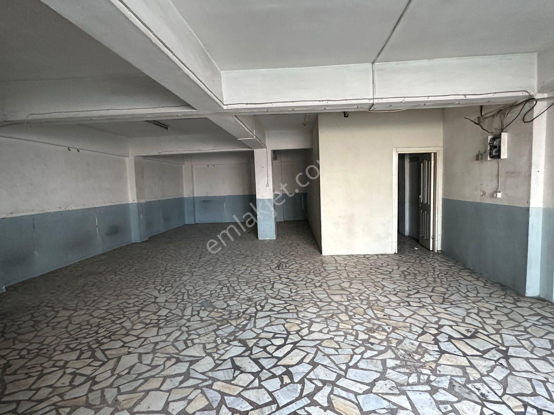 Güneşli 15 Temmuz Mahallesi Kiralık Atölye & Kesimhane 300 M2 - Görsel 19