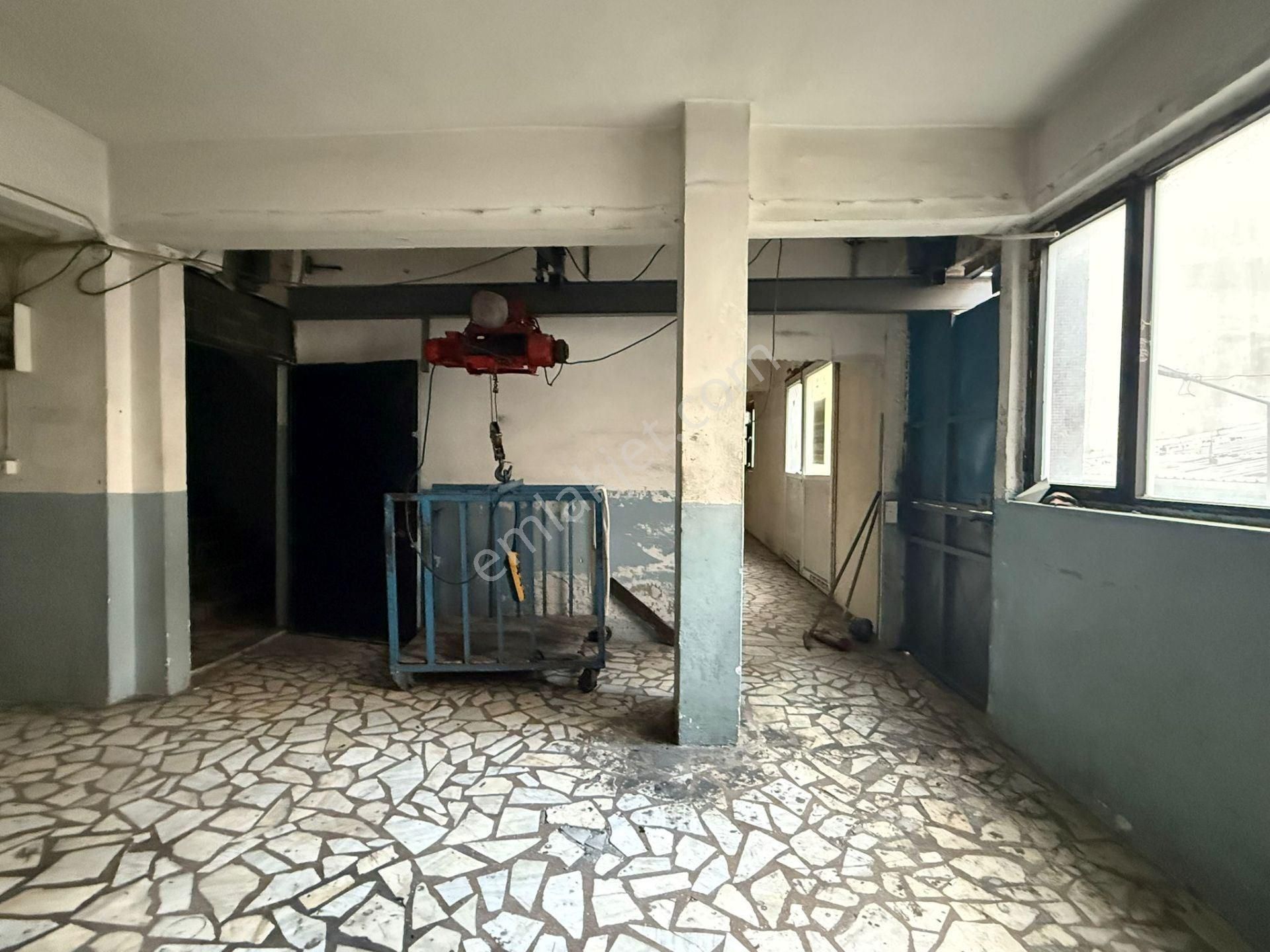 Güneşli 15 Temmuz Mahallesi Kiralık Atölye & Kesimhane 300 M2 - Görsel 20