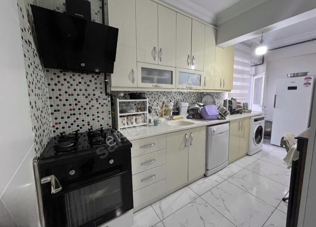 Yeşilyurt N.fazıl Bulvarında Hasarsız Daire - Görsel 1