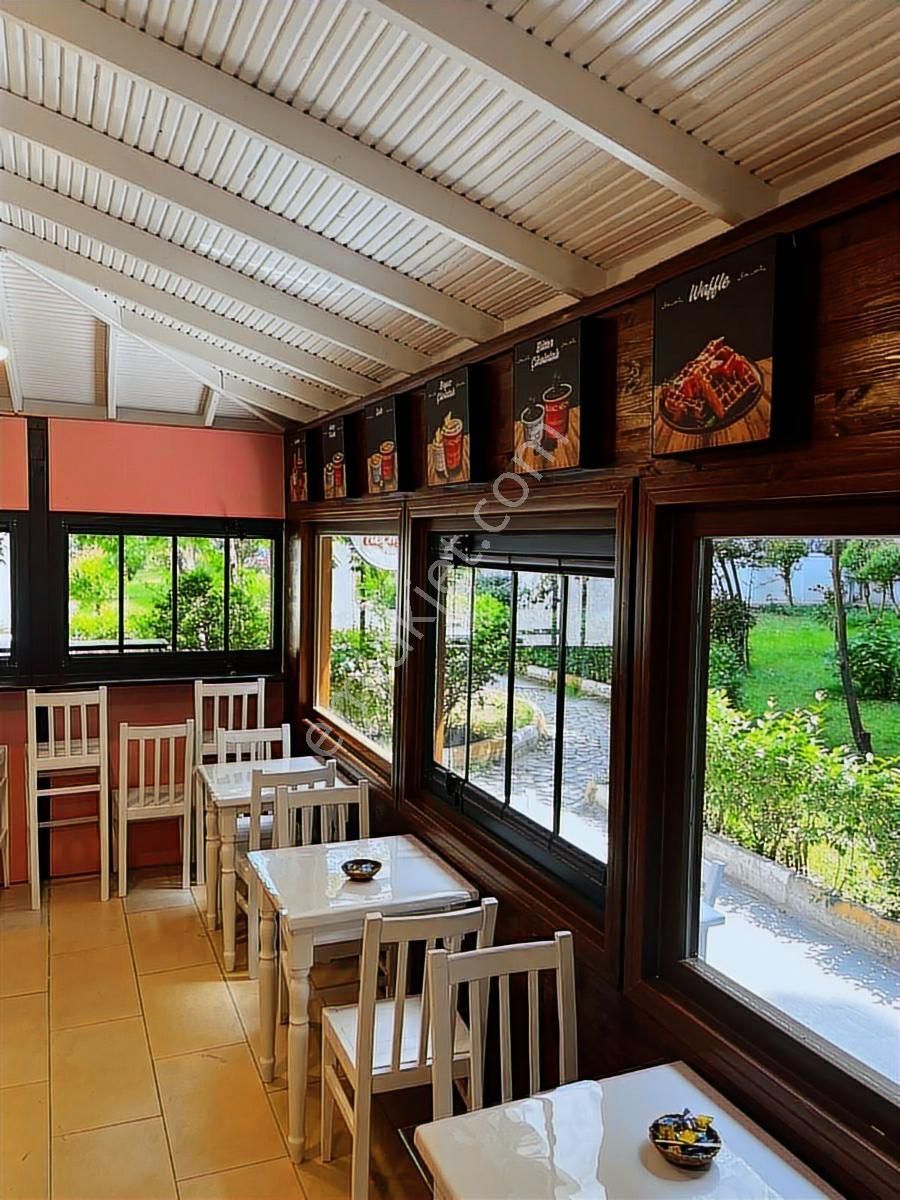 Devren Satılık/gebze'de Tek Bayi Helvacı Necmi