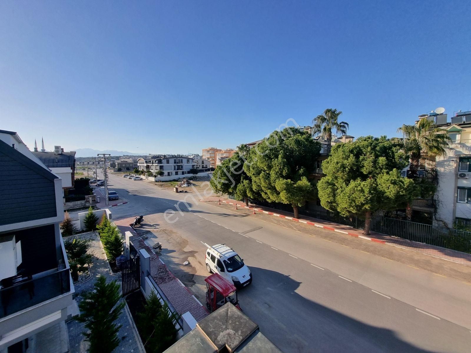 Balo Gayrimenkul'den Güzeloba Kundu Yolu Yakını Dubleks Daire