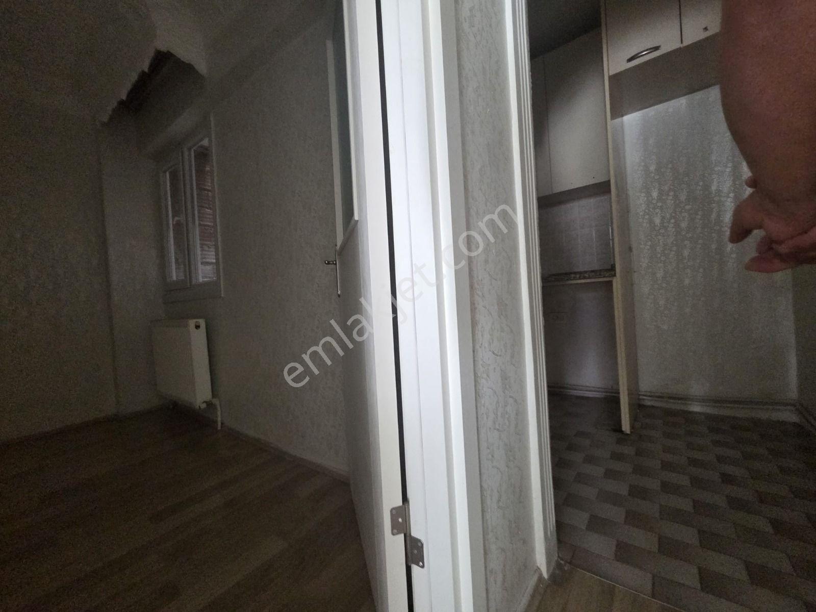 Yıldırımda 2+1 75 M2 Merkezi Konumda Arakat Daire - Görsel 4
