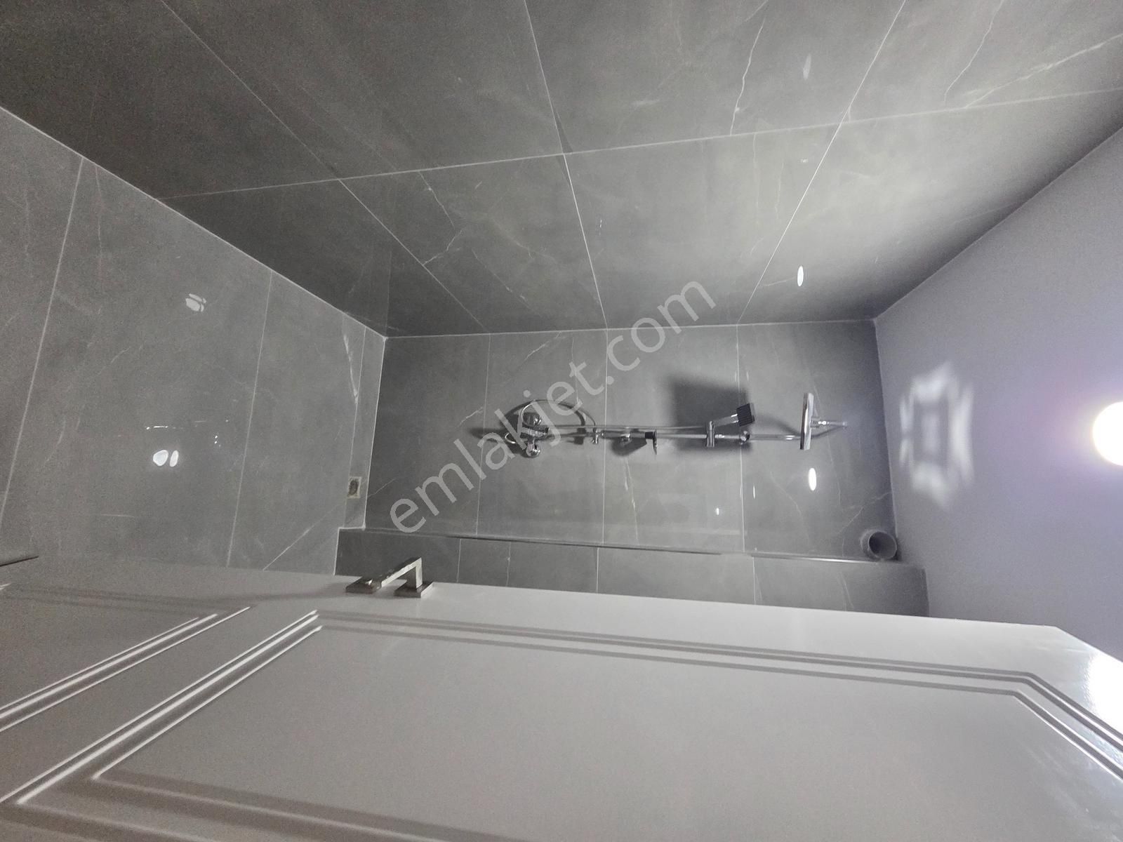 Cevatpaşada 3+1 128 M2 Ferah Arakat Daire - Görsel 6