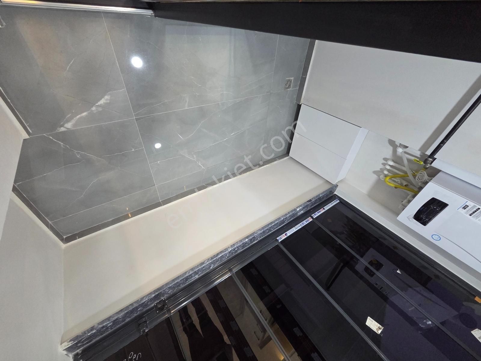 Cevatpaşada 3+1 128 M2 Ferah Arakat Daire - Görsel 3