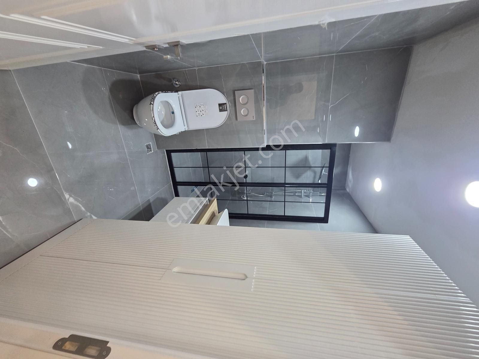 Cevatpaşada 3+1 128 M2 Ferah Arakat Daire - Görsel 12