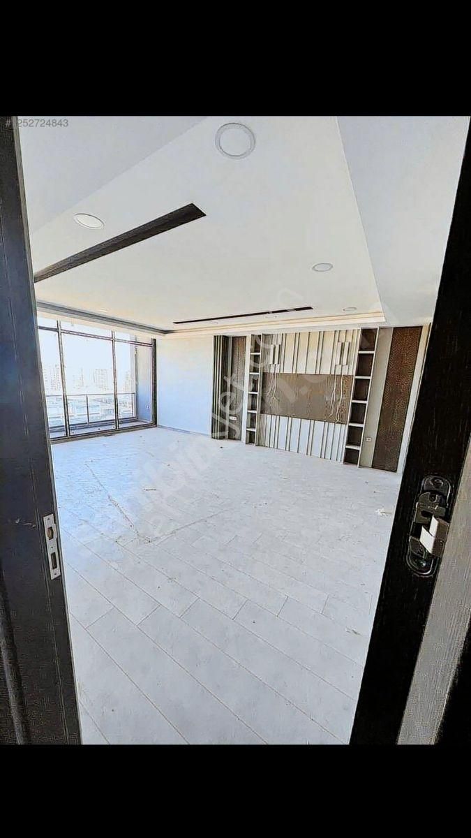 Winston Avm Karşısında Pozitif Plazada Satılık Lüks 2+1 Ofis