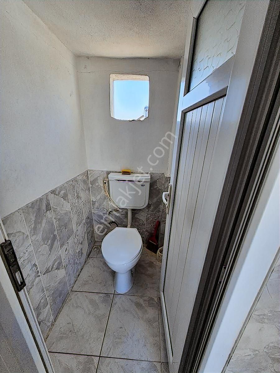 Şahintepe Mah. 2 Katlı D.gaz Sobalı. Bahçeli - Görsel 16