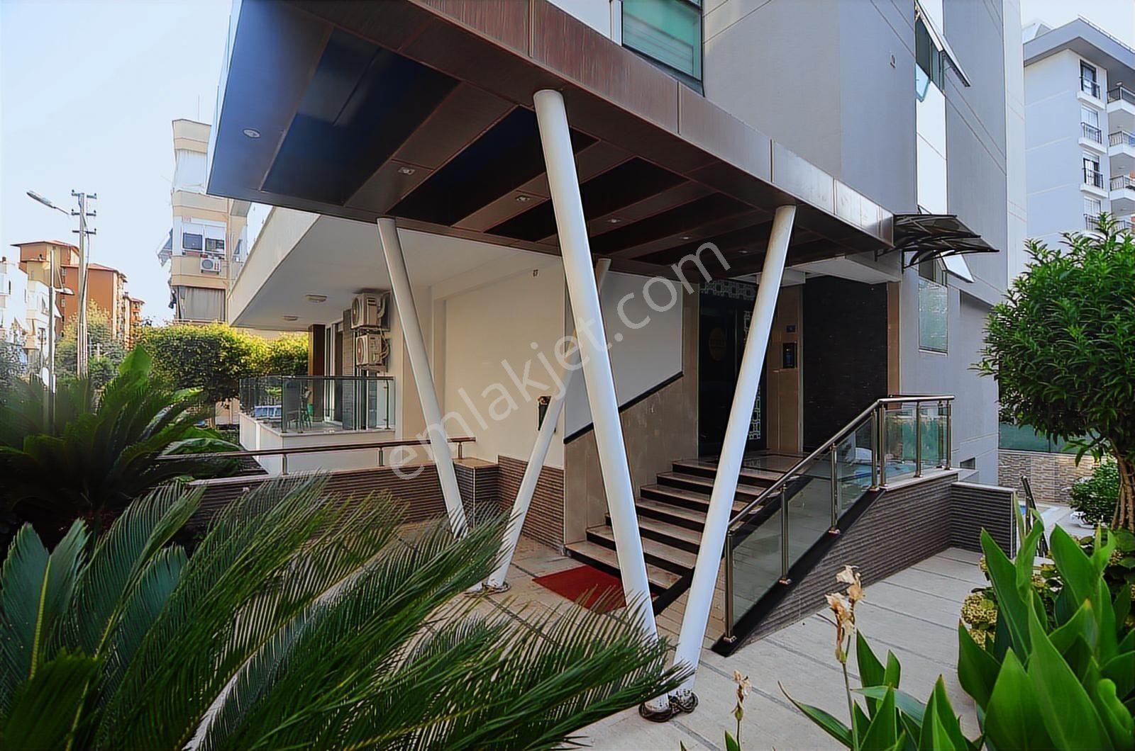 Alanya Saray Mahallesi Kiralık 3+1 Eşyalı Dubleks Daire - Görsel 2