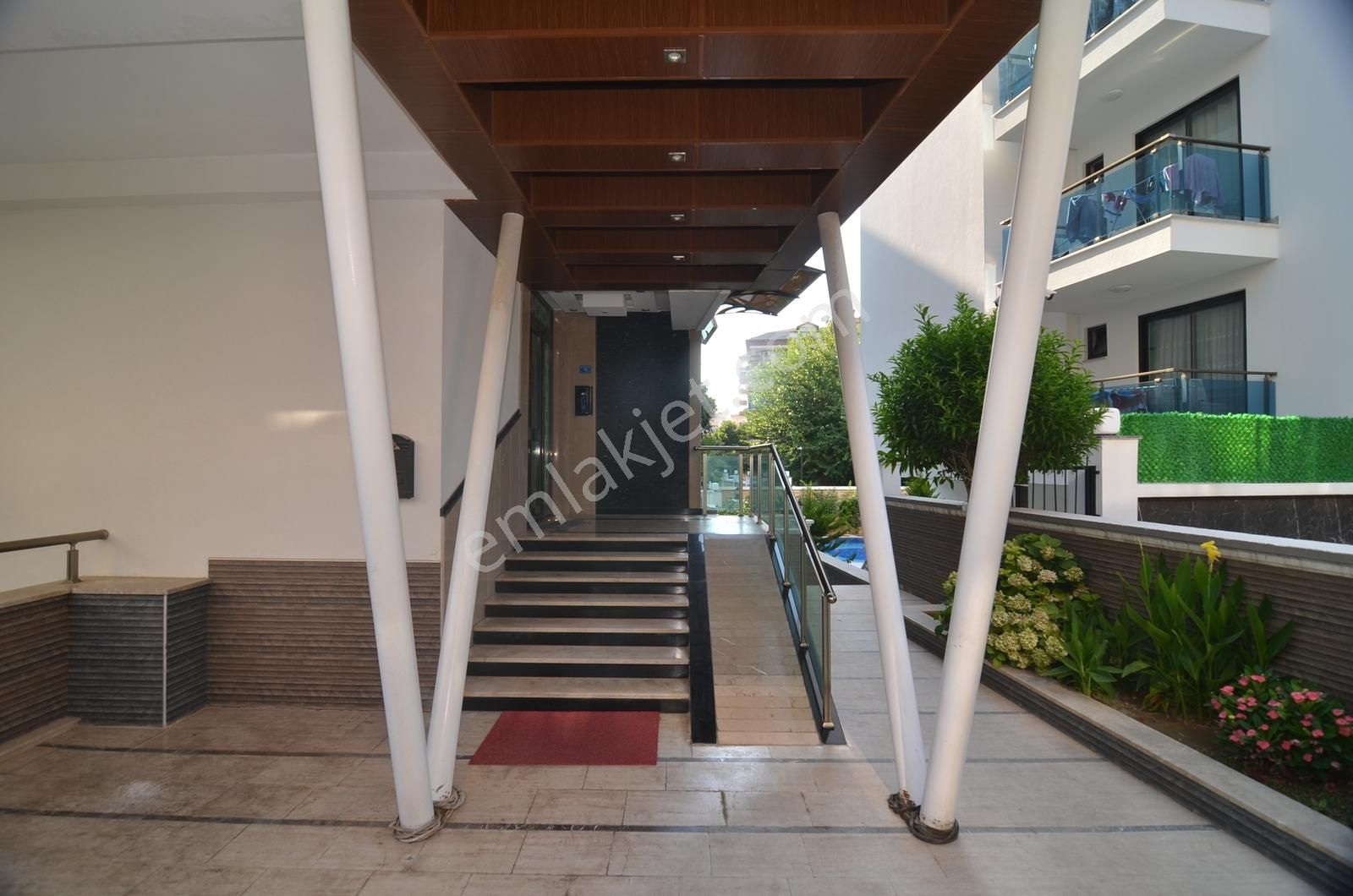 Alanya Saray Mahallesi Kiralık 3+1 Eşyalı Dubleks Daire - Görsel 3