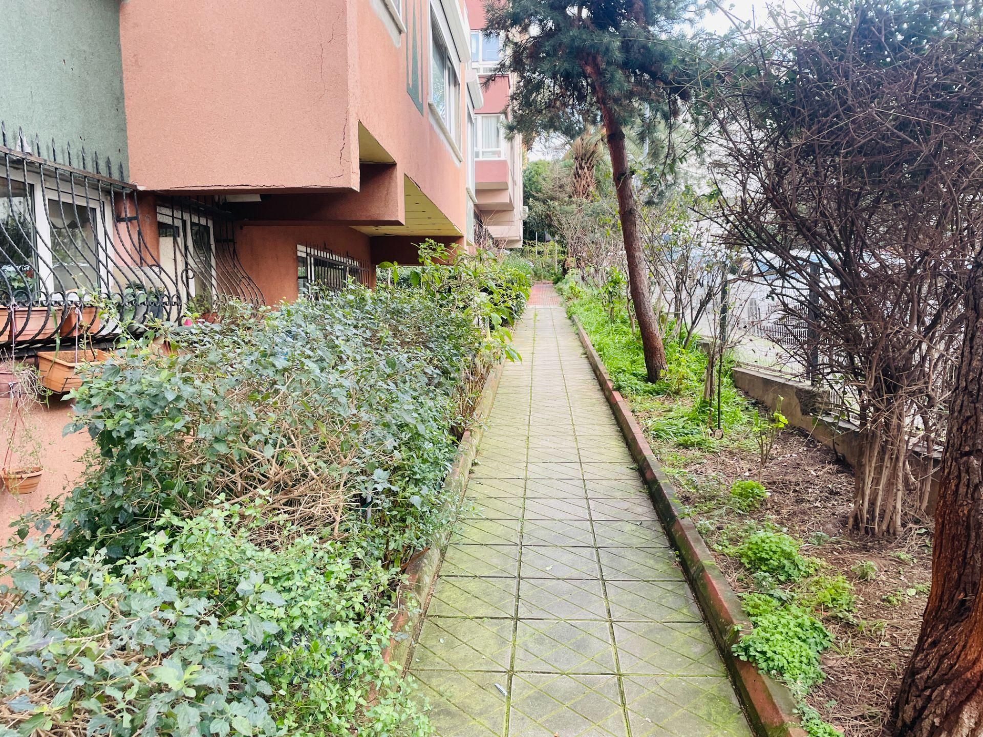 Acıbadem Pınar Sitesinde Satılık 115 M2 2+1 Bahçe Katı Daire - Görsel 5