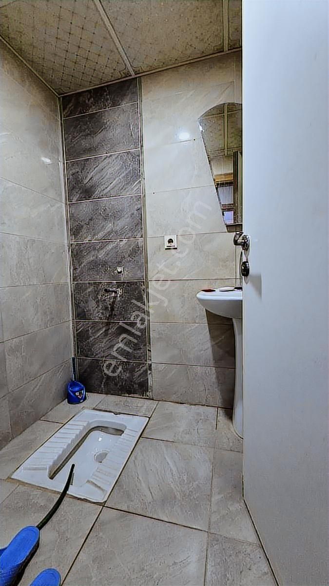 Hüsnükarakaş Mahallesinde Giriş Kat 2+1 100m² Fırsat Daire - Görsel 19