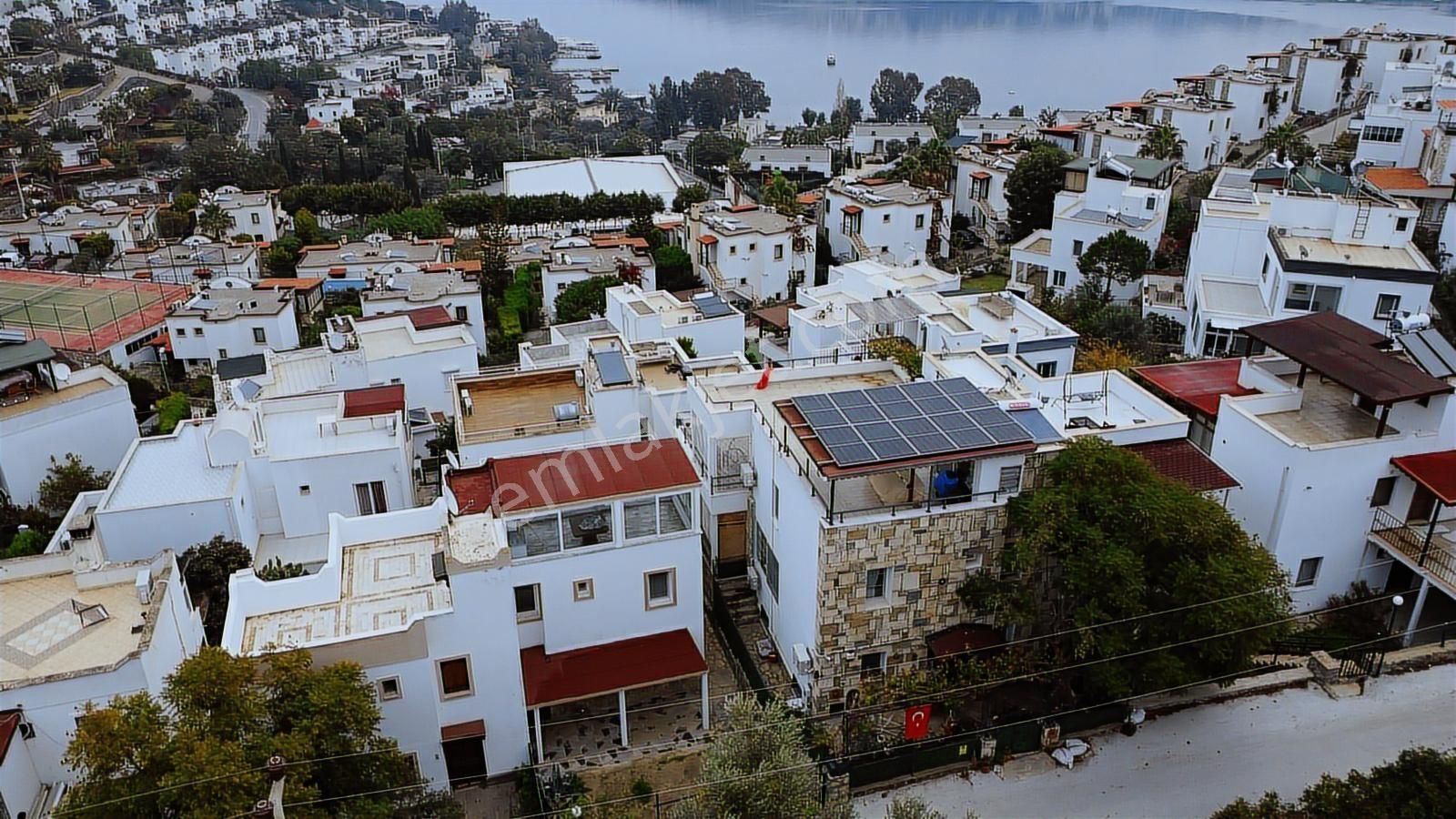 Bodrum Gündoğan Yalıkent Sitesinde 3+1 Villa