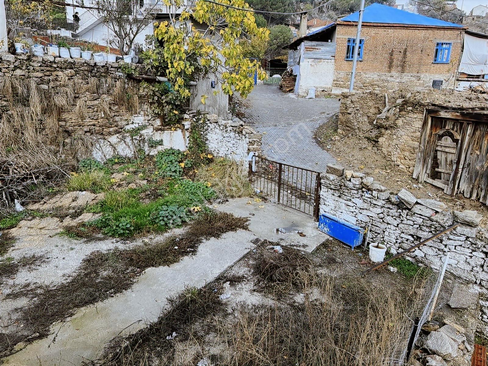 Orijinal Taş Ev Bahçeli Müstakil - Görsel 3