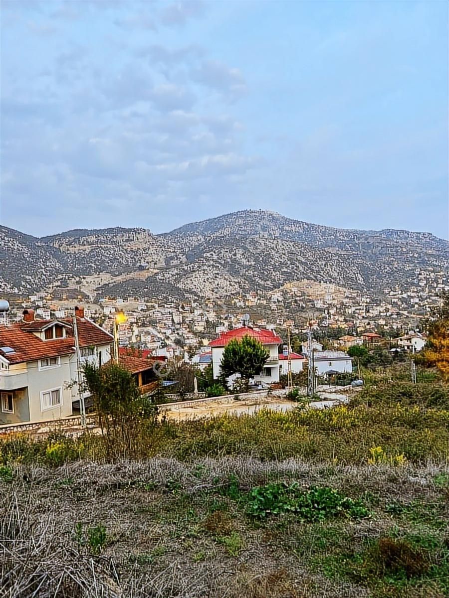 Bekiralanı Asfalt Kenarı Muhteşem Manzaralı Araç Takaslı Arsa
