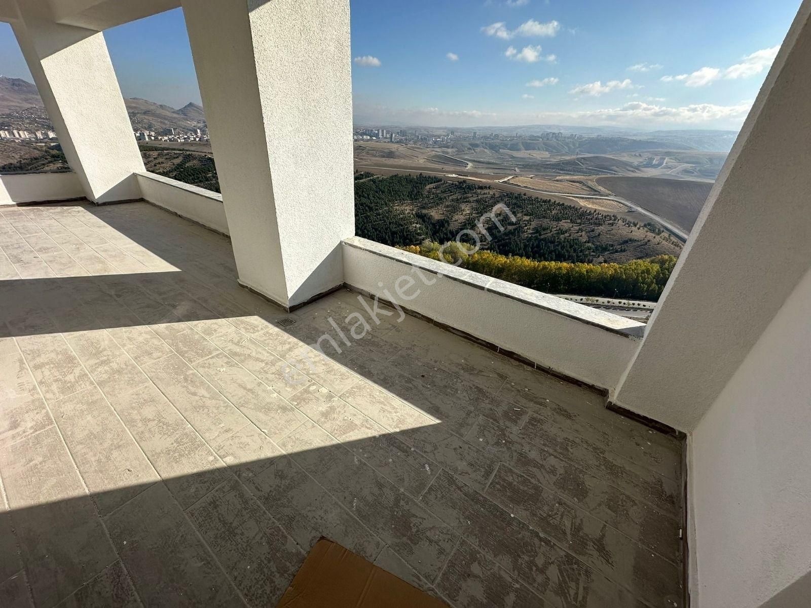 Skylıne Tower'da Opsiyonlu 4,5+1 8.kat Konumunda Satılık Daire - Görsel 12