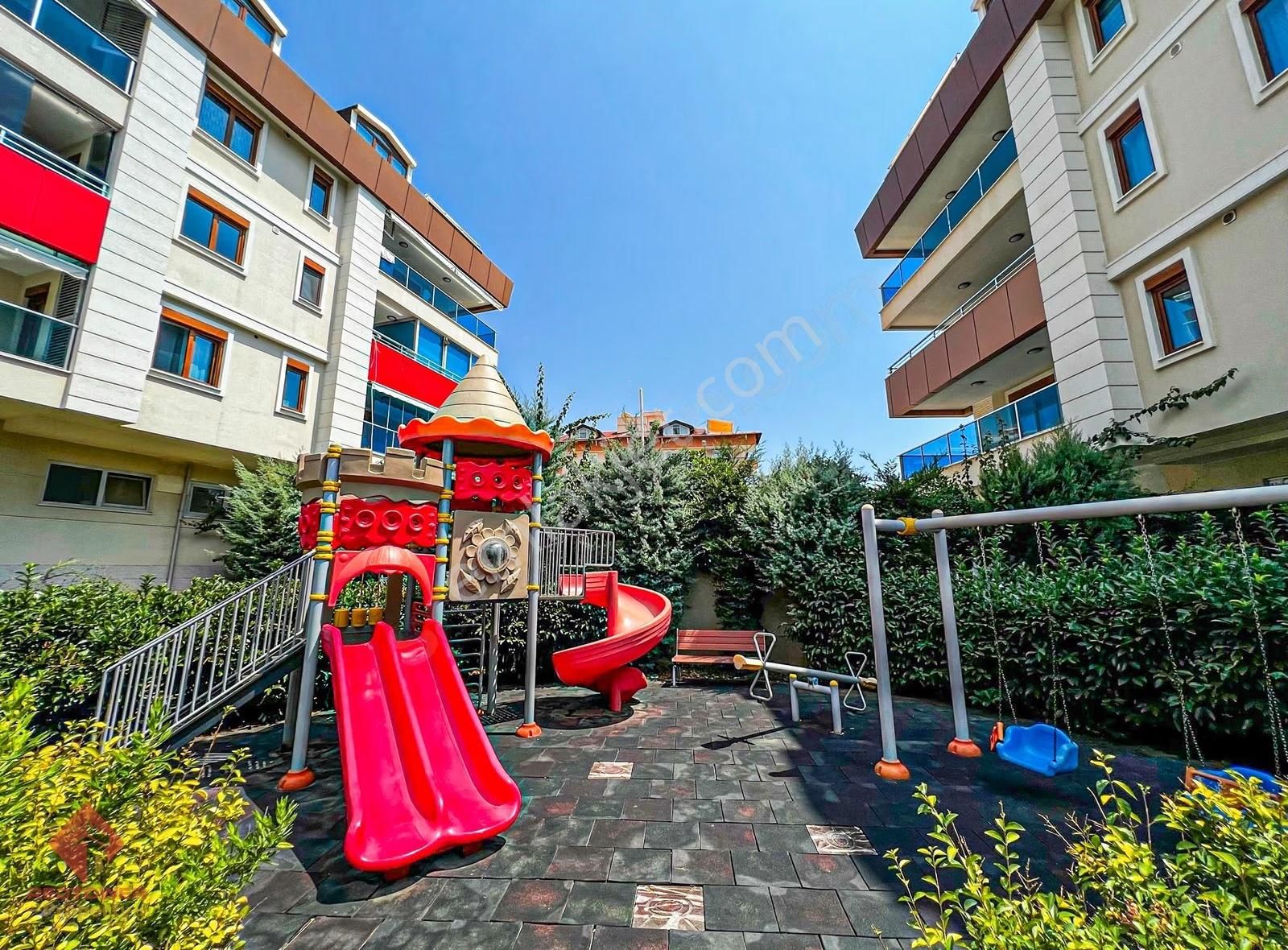 Alanya Oba'da Aktiviteli Site'de Satılık 3+1 Eşyalı Daire - Görsel 26