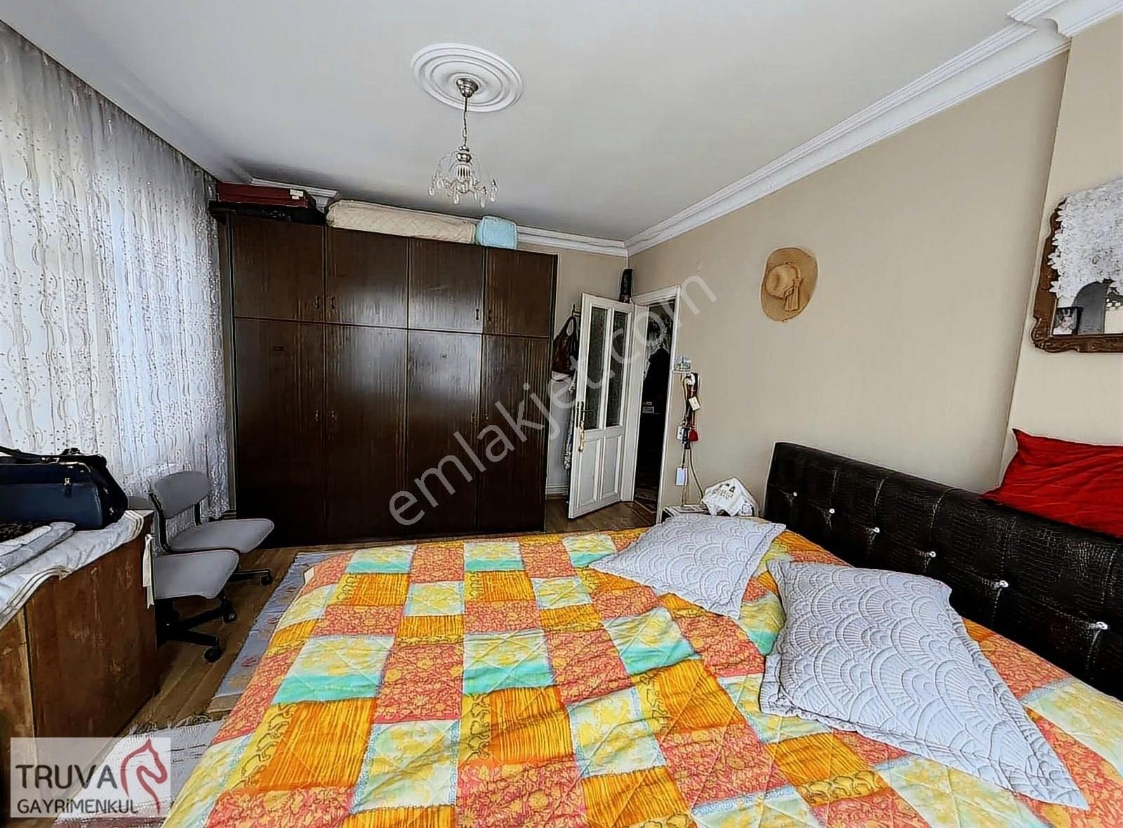 Kartal Topselvi Yalı Mahallesinde Aile Binasında 110 M2 2+1 - Görsel 14