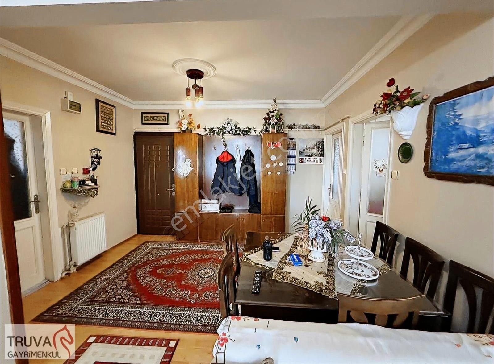 Kartal Topselvi Yalı Mahallesinde Aile Binasında 110 M2 2+1 - Görsel 3