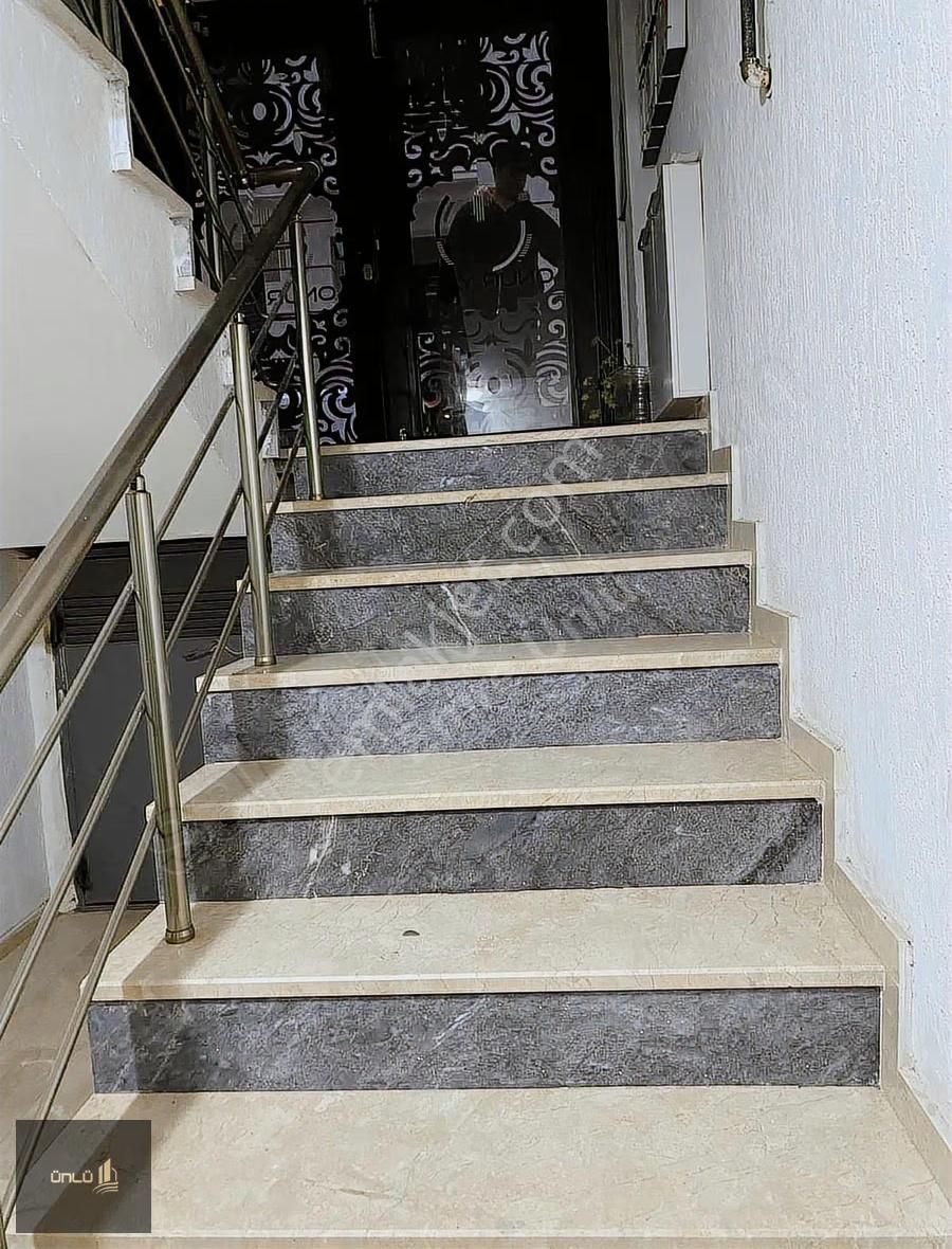 Güzelyalı Eğitim Mah Kiralık Daire 2+1 100 M2 - Görsel 3