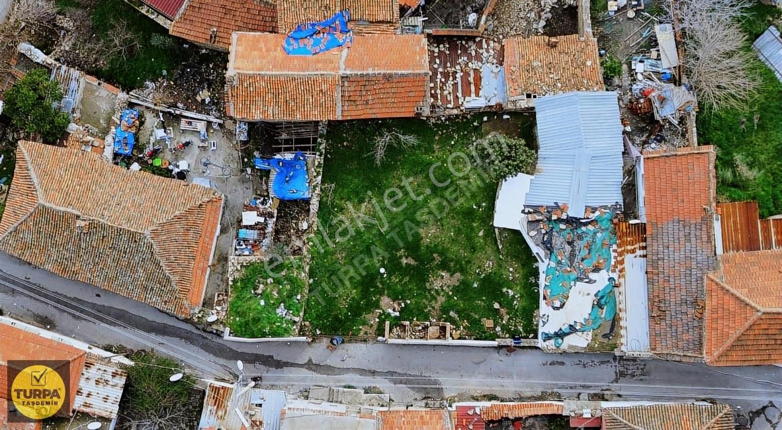 İzmir Bayındır Hacı İbrahim Mah.'nde 2 Kat İmarlı Satılık Arsa