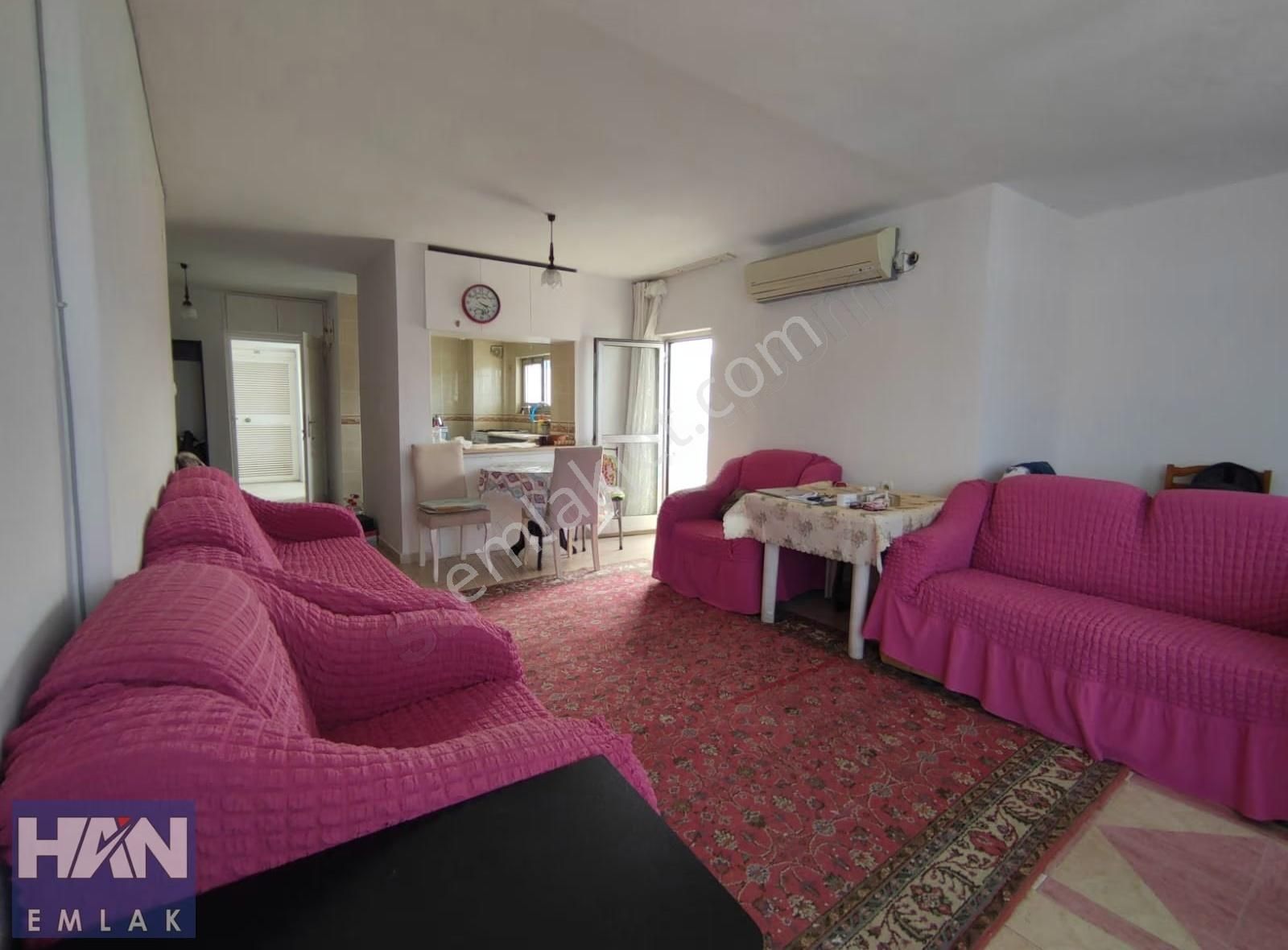 Han Emlak'tan Şoray-1'de Deniz Manzaralı Eşyalı Kiralık 1+1