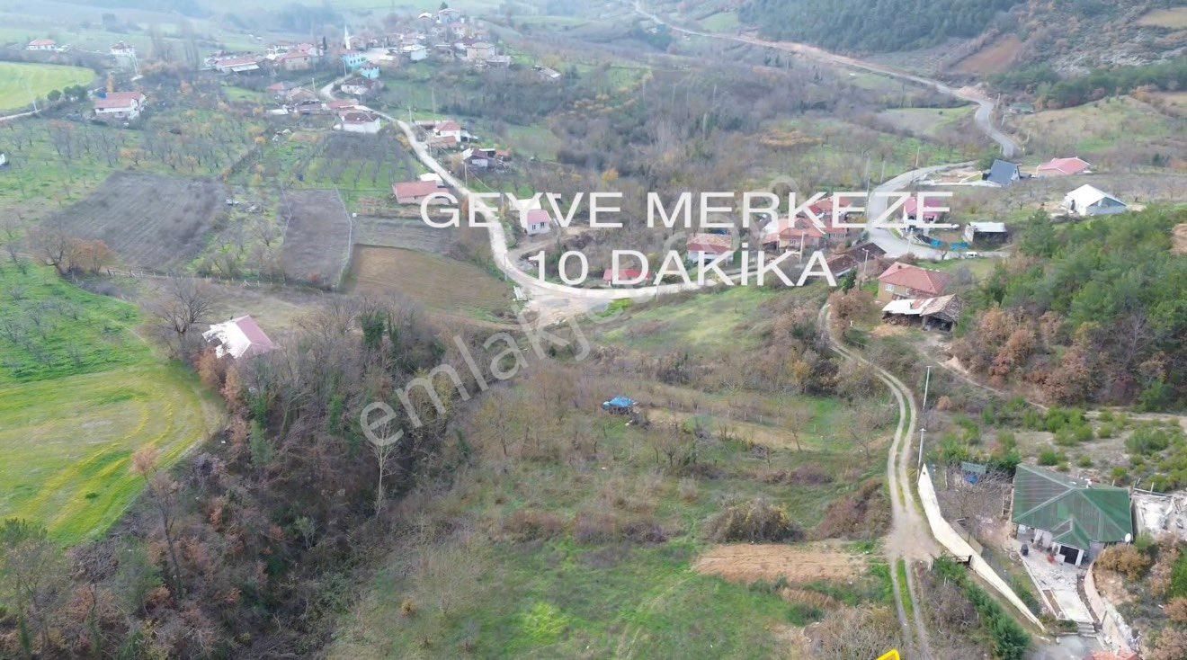 📍 Sakarya / Geyve – Çamlık Mahallesi 122 Ada, 10 Parsel 70 M2 Konteynır Koymalık Arsa - Görsel 3