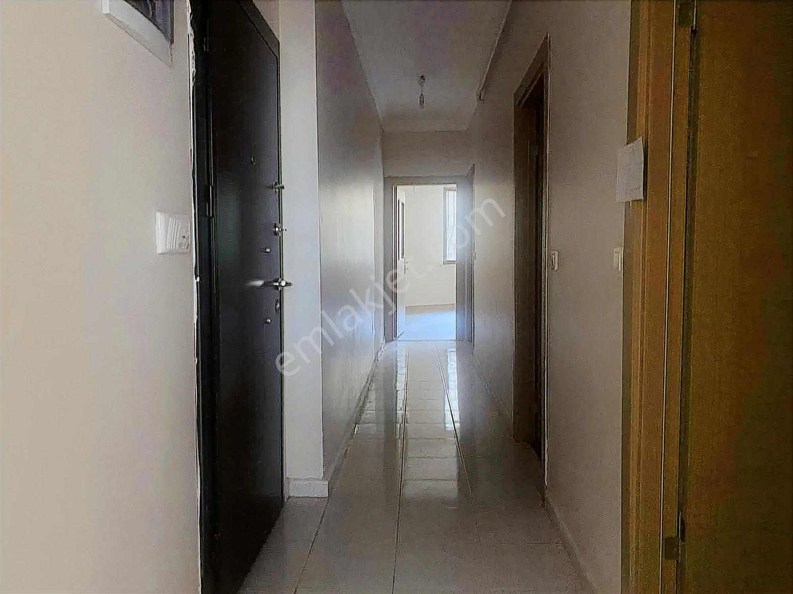 Çekmeköy Merkez Mh De Satılık 2+1 Bahçe Katı - Görsel 16