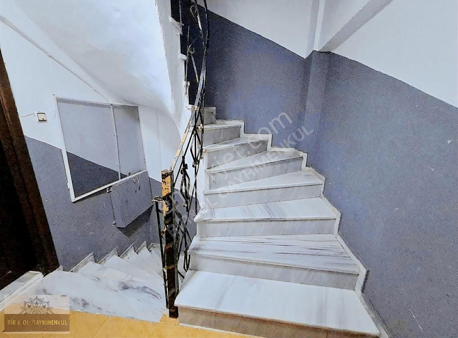 Sultangazi 50.yıl Mahallesi Krediye Uygun 2007 Yapım 2+1 Bahçeka - Görsel 5