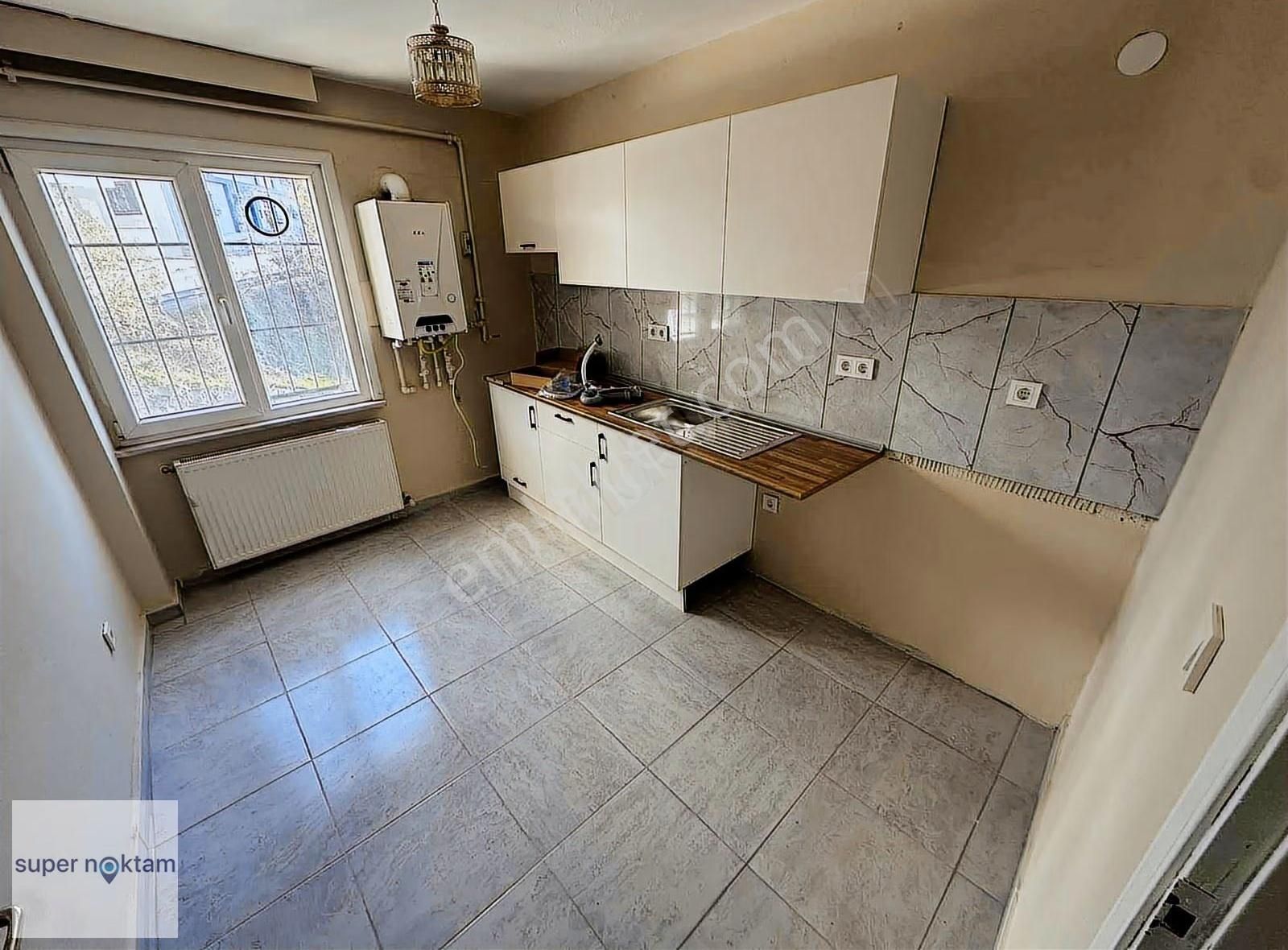 Altınşehir'de Merkezi Konum 2+1 2.kat Kiralık Daire - Görsel 3