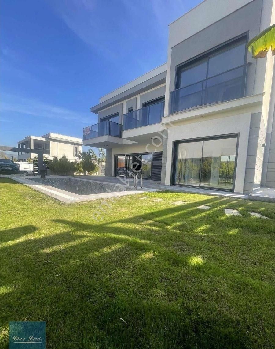 Kuşadası Değirmendere'de 500 M2 Bahçe İçerisinde Lüks Villa - Görsel 30