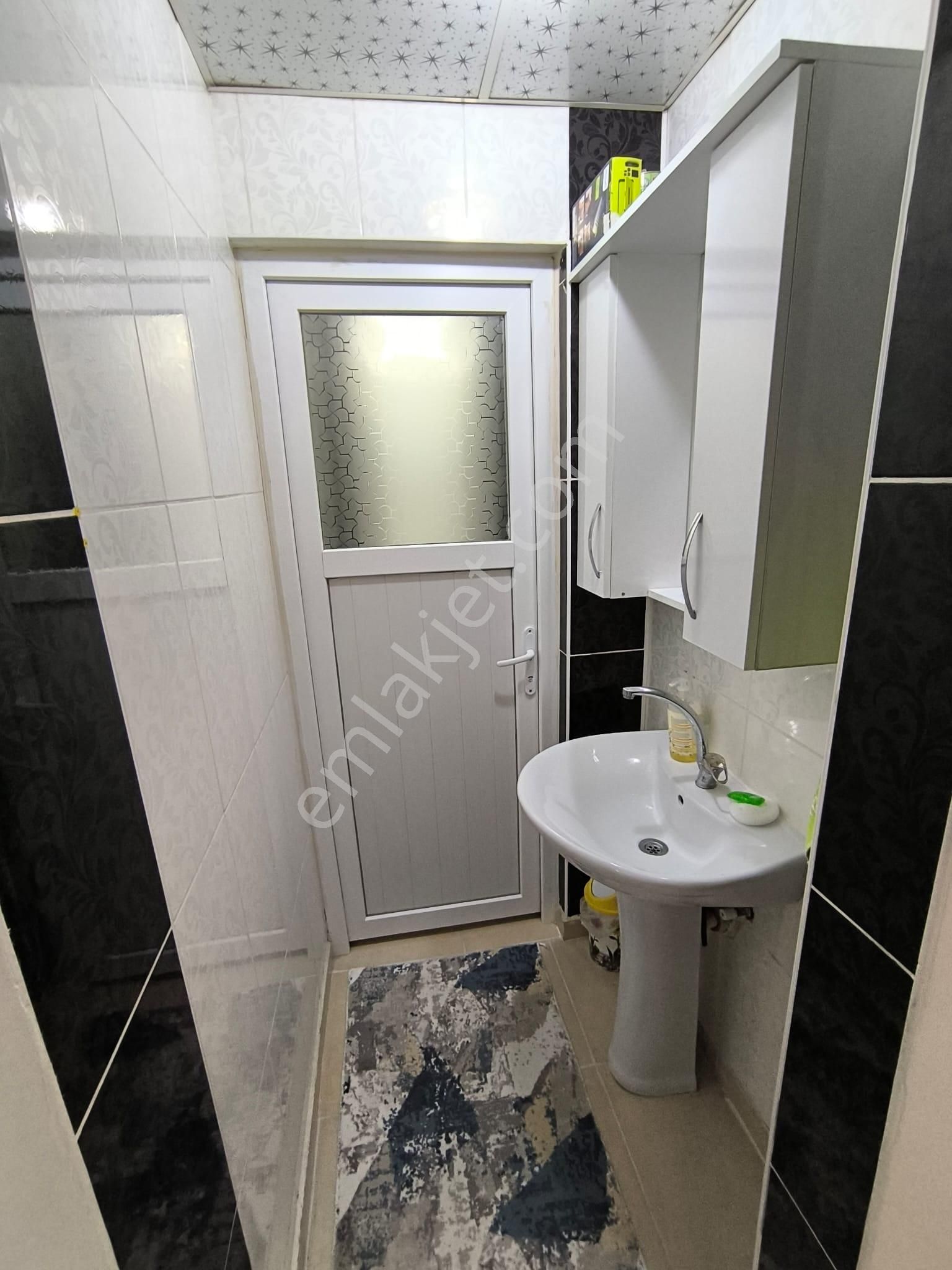 Şair Nabi Mahallesi'nde Doğal Gazlı Ve Asansörlü Yeni Temiz 3+1 Kiralık Daire - Görsel 13