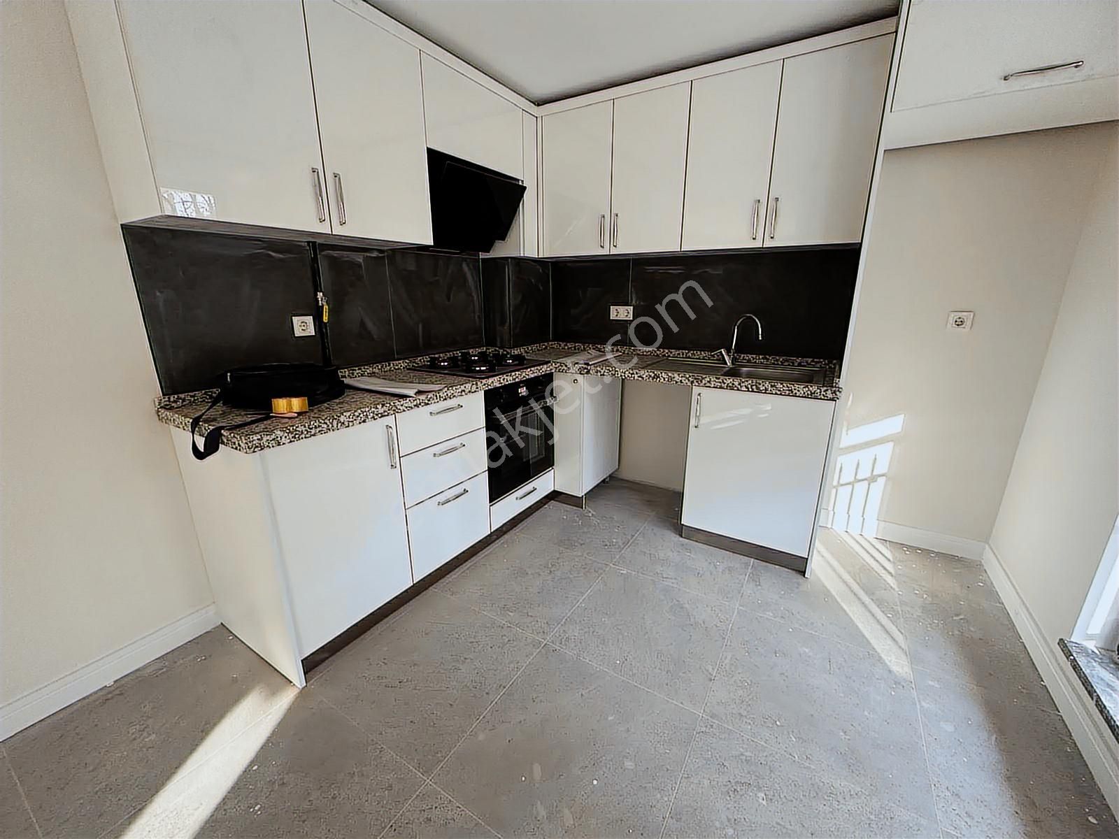 Kuttaş'tan Bahçelide Başkent Hastane Yakını Yeni Bina 2+1satılık - Görsel 3