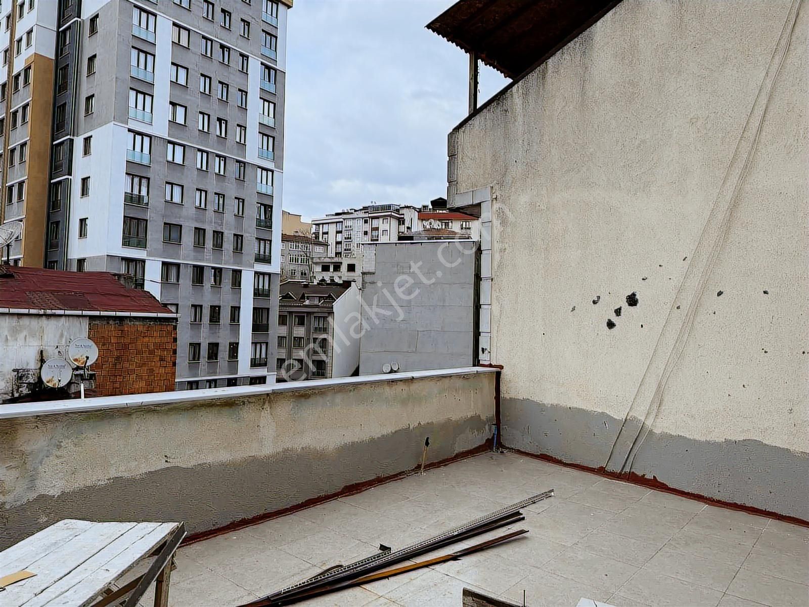 Kağıthane 1+0 Eşyalı Manzaralı Ferah Teraslı Kiralık Daire - Görsel 2