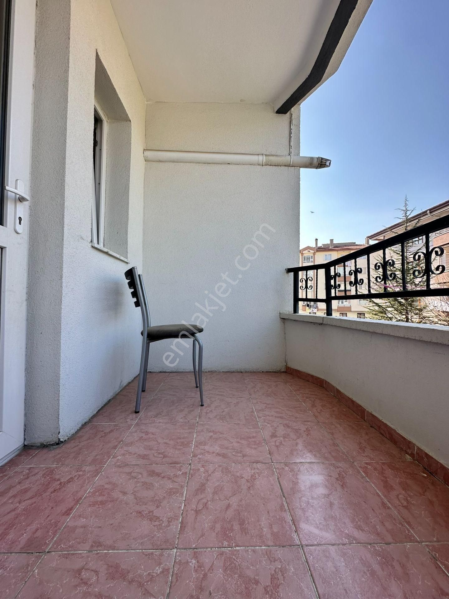 Pursaklar Mehmet Zengin Emlak'tan Çarşı İçinde Ankastre Serili, Ebeveyn Banyolu 2.kat 3+1 Masrafsız - Görsel 36