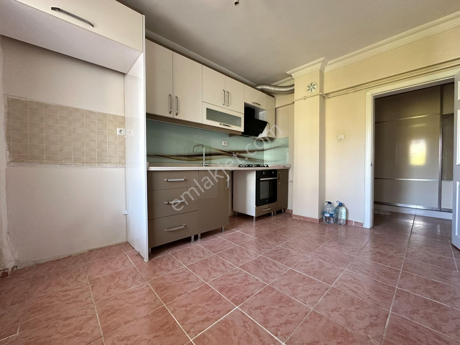 Pursaklar Mehmet Zengin Emlak'tan Çarşı İçinde Ankastre Serili, Ebeveyn Banyolu 2.kat 3+1 Masrafsız - Görsel 6