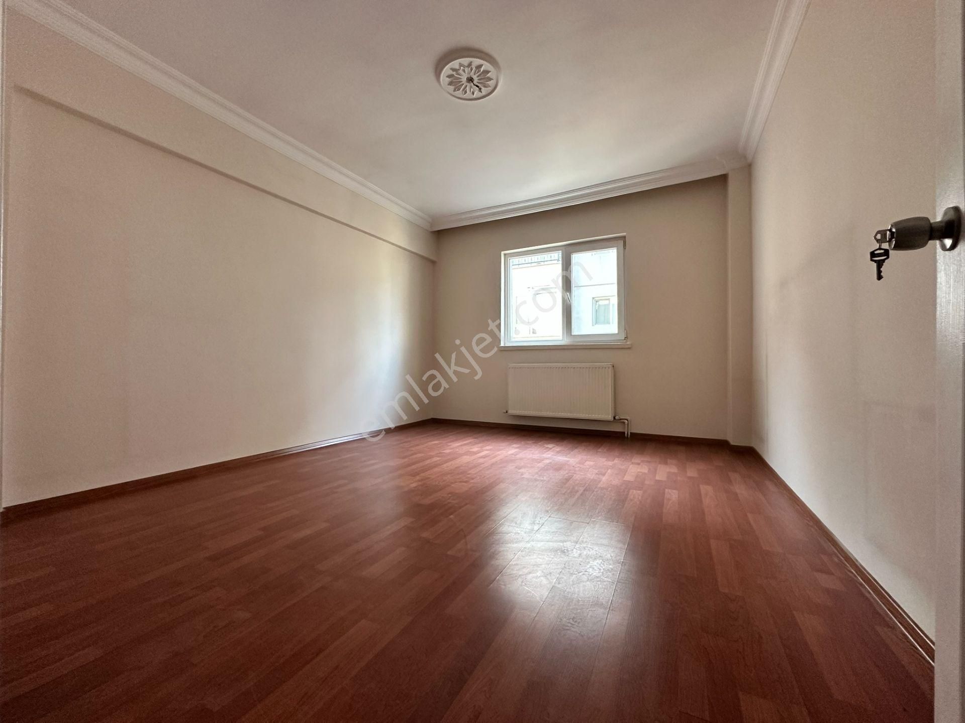 Pursaklar Mehmet Zengin Emlak'tan Çarşı İçinde Ankastre Serili, Ebeveyn Banyolu 2.kat 3+1 Masrafsız - Görsel 17