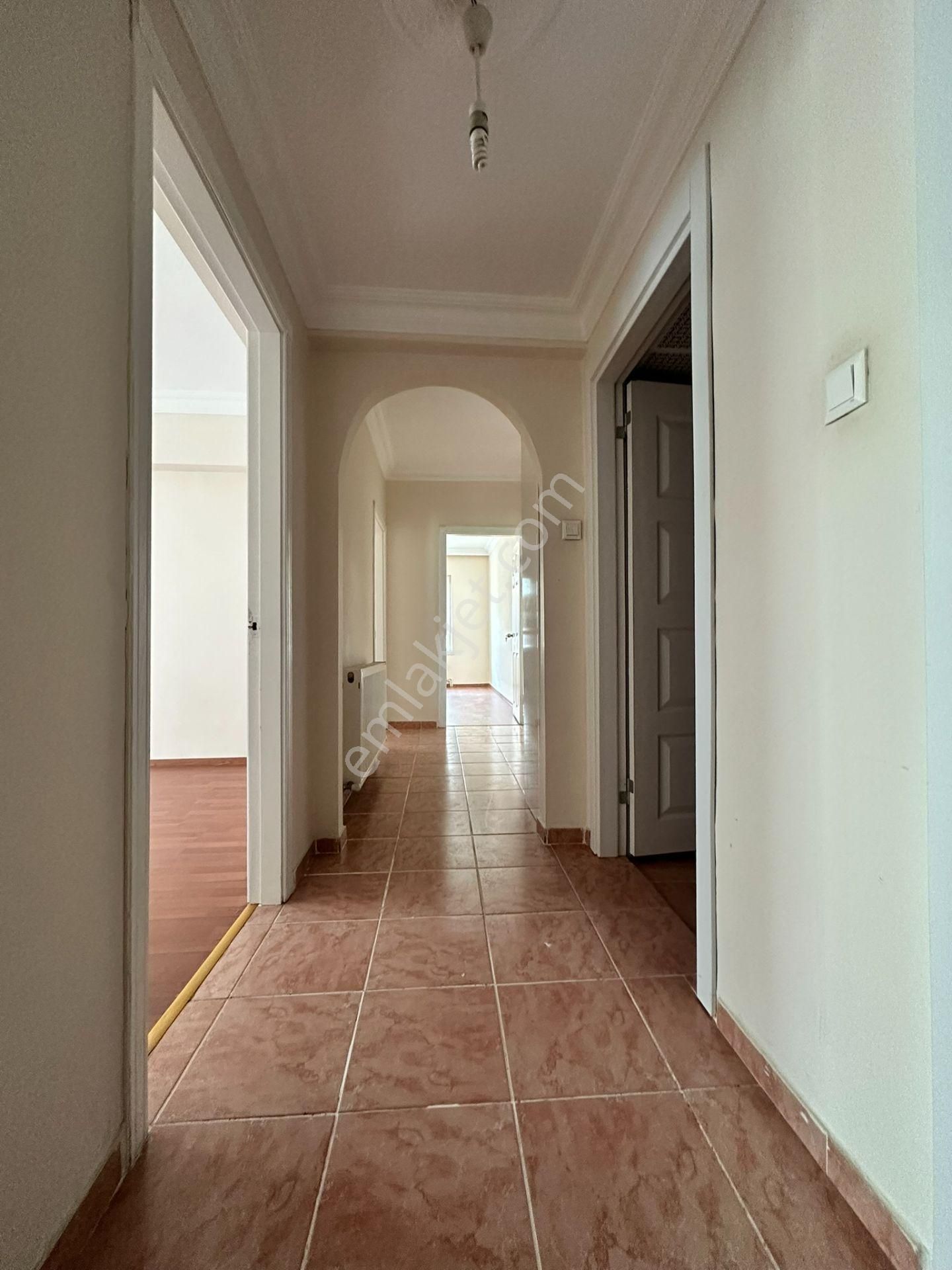 Pursaklar Mehmet Zengin Emlak'tan Çarşı İçinde Ankastre Serili, Ebeveyn Banyolu 2.kat 3+1 Masrafsız - Görsel 26