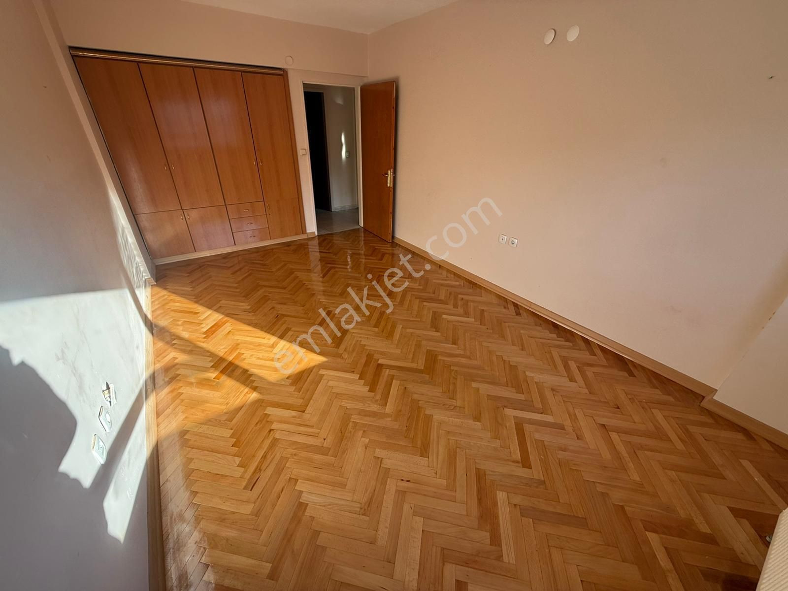 Rıza Acar'dan Anıt İş Merkezi Yeşimcan Sitesinde Kiralık 3+1 - Görsel 21