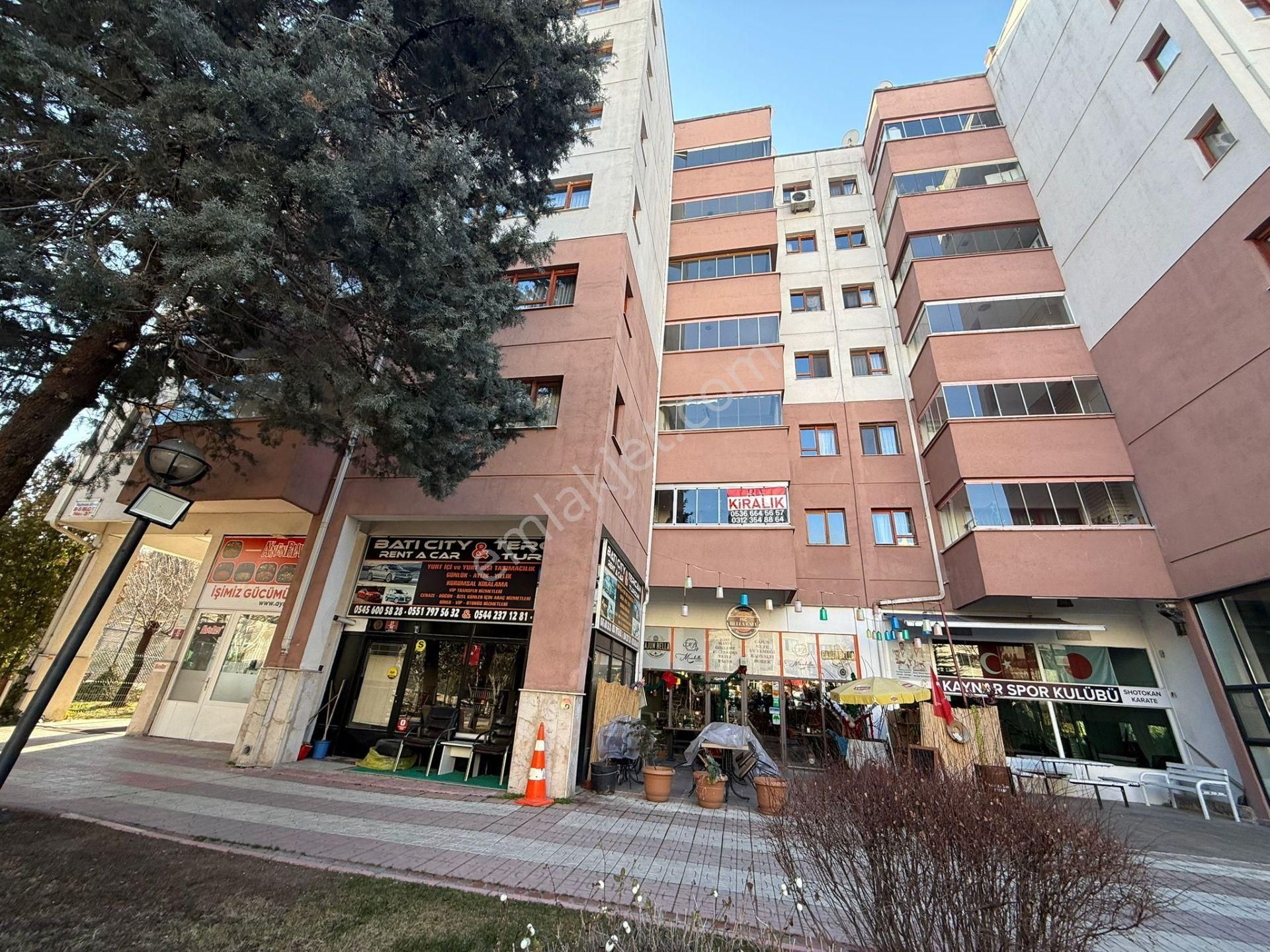 Rıza Acar'dan Anıt İş Merkezi Yeşimcan Sitesinde Kiralık 3+1 - Görsel 3