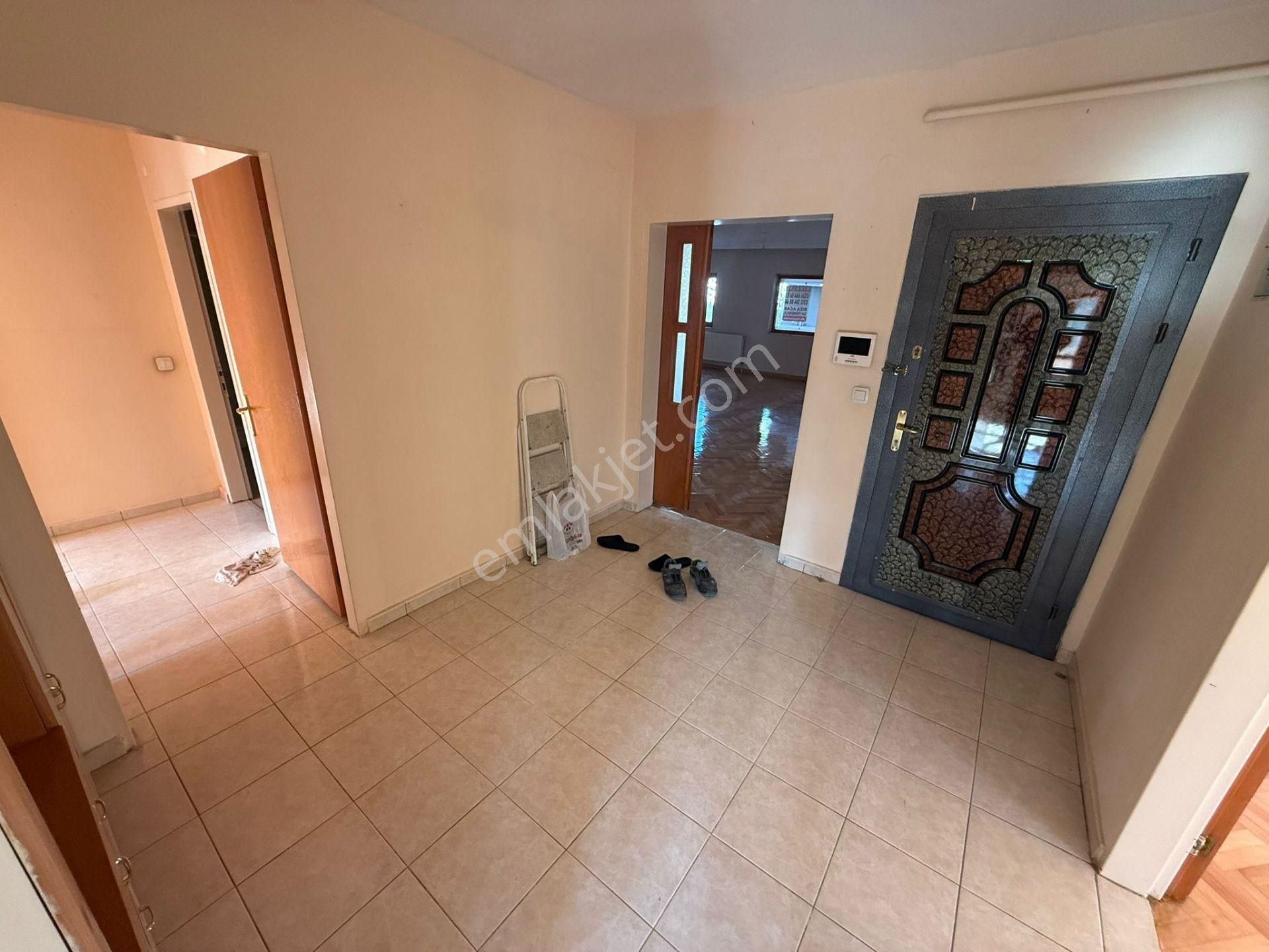 Rıza Acar'dan Anıt İş Merkezi Yeşimcan Sitesinde Kiralık 3+1 - Görsel 12