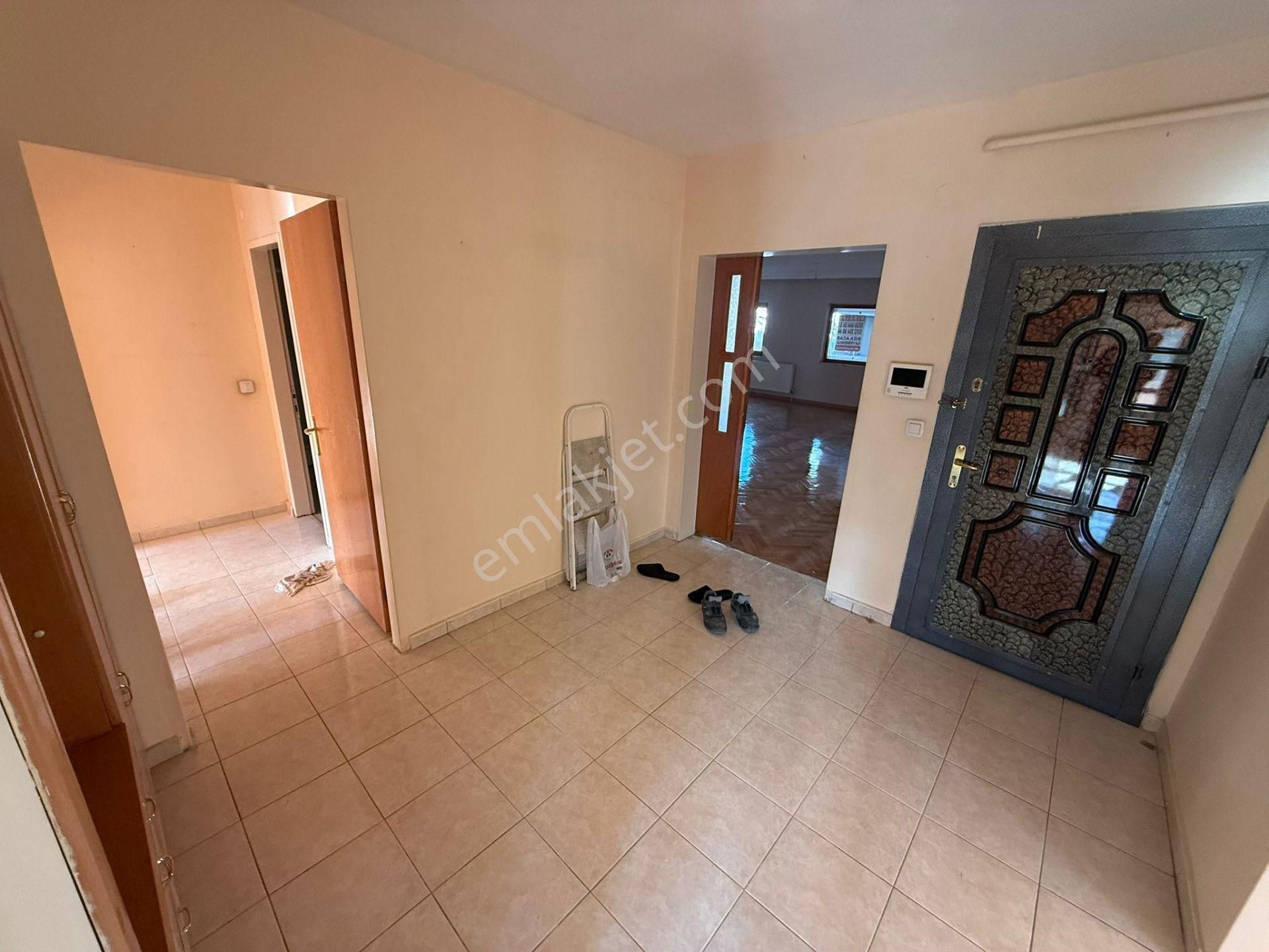 Rıza Acar'dan Anıt İş Merkezi Yeşimcan Sitesinde Kiralık 3+1 - Görsel 11