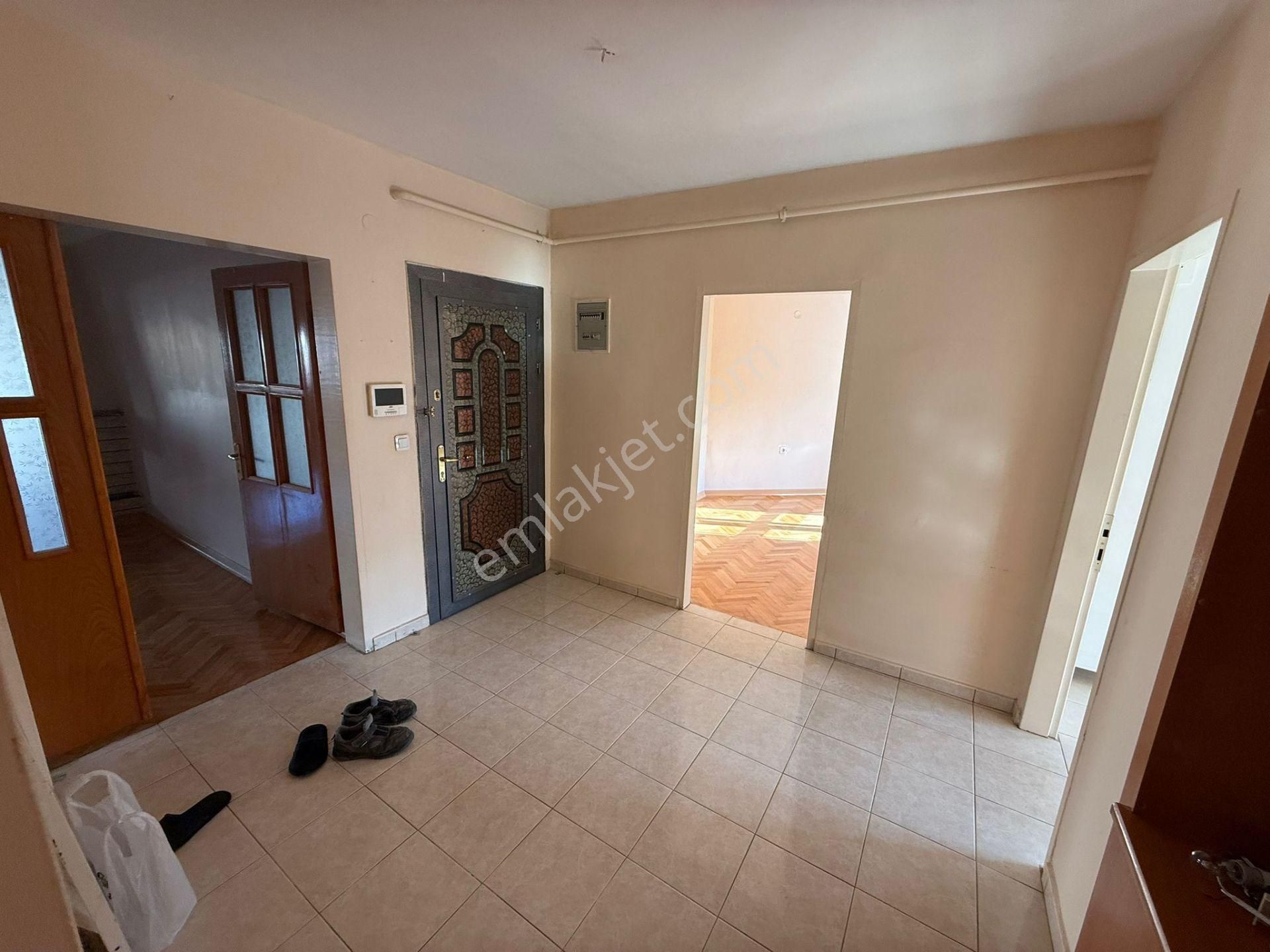 Rıza Acar'dan Anıt İş Merkezi Yeşimcan Sitesinde Kiralık 3+1 - Görsel 14