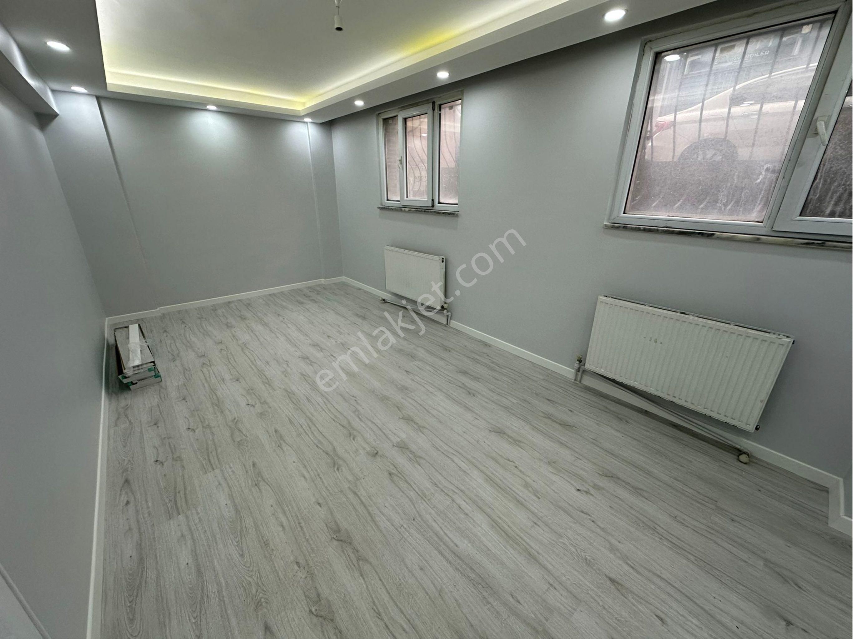Zaferyapıdan Satılık Yüksekcamlı Bahçekatı Daire 2+1 90m2 6-10yaş Krediye Uygun Cebeci Mahde
