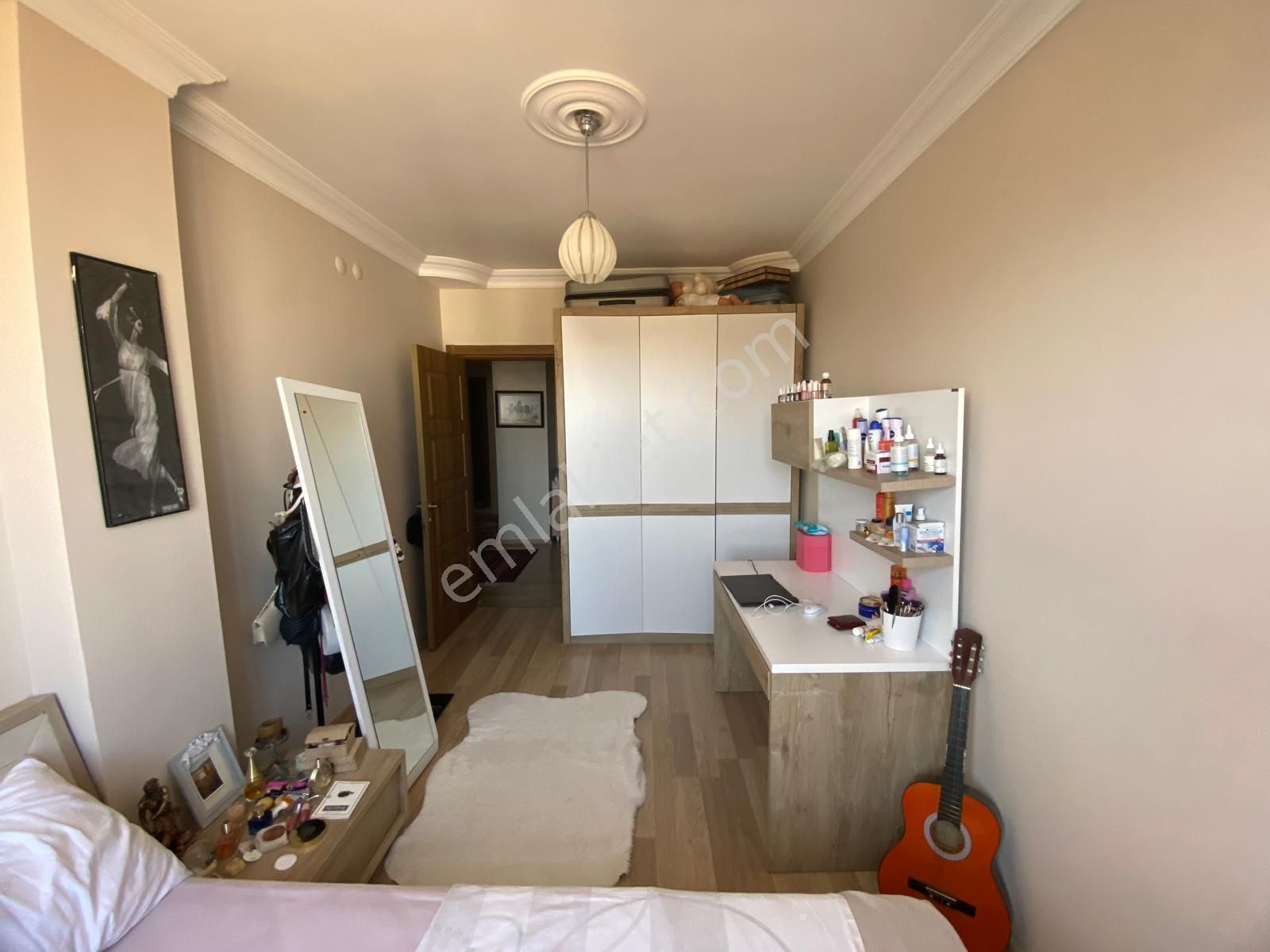 Didim Efeler Mahallesinde Geniş ,ayrı Mutfaklı, Masrafsız 3+1 Satılık Daire - Görsel 11