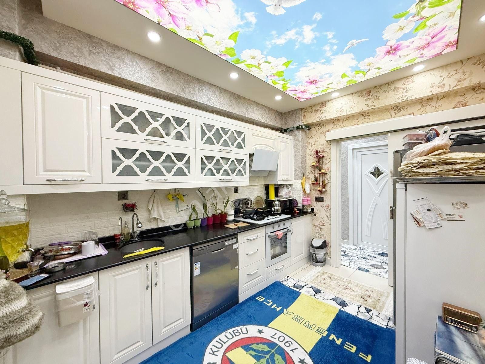 Beykent 1.etapta Park Karşısında Masrafsız Geniş Aydınlık Daire