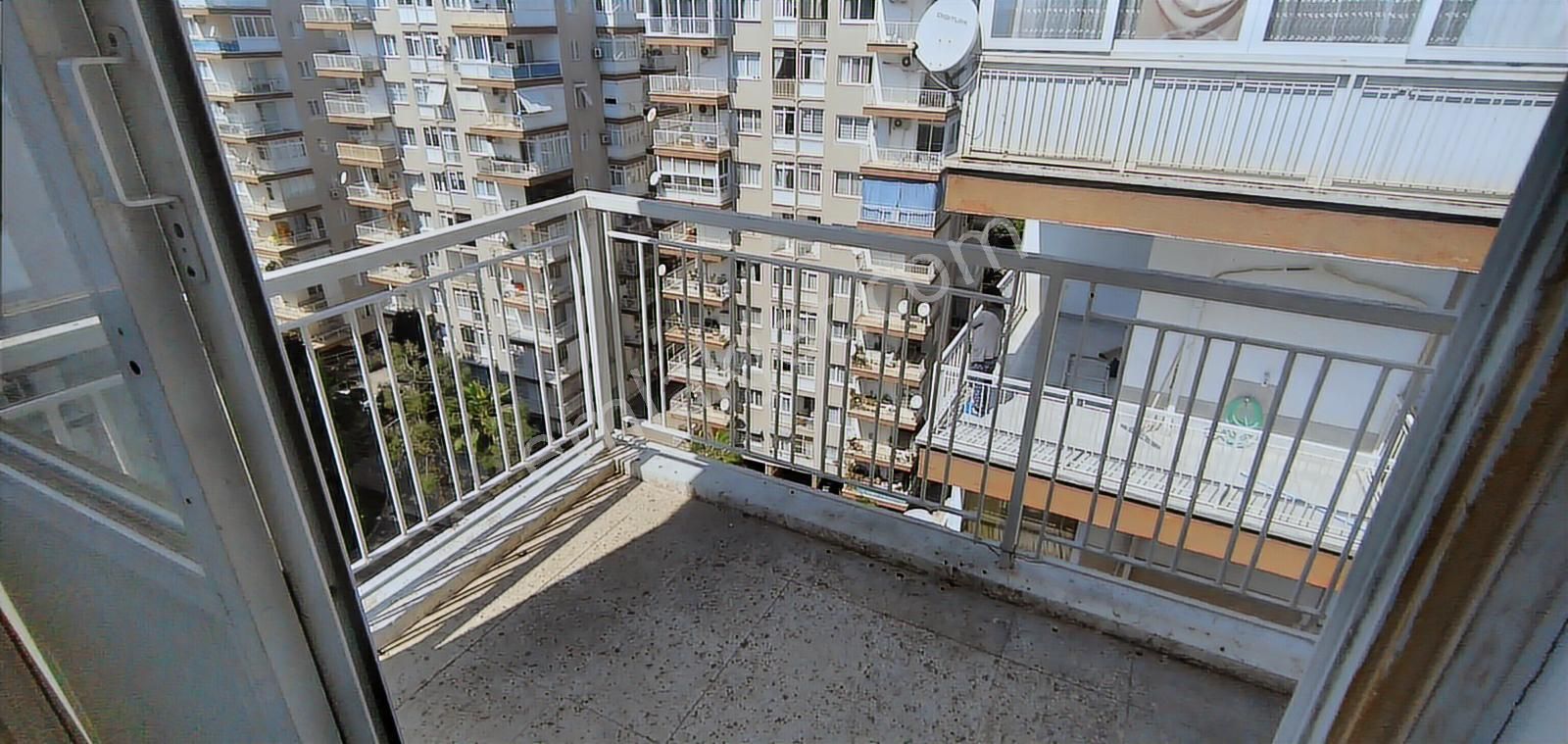 *güven Sitesi'nde Forum'un Dibinde Tam Merkezi 2+1 Satılık Daire - Görsel 3